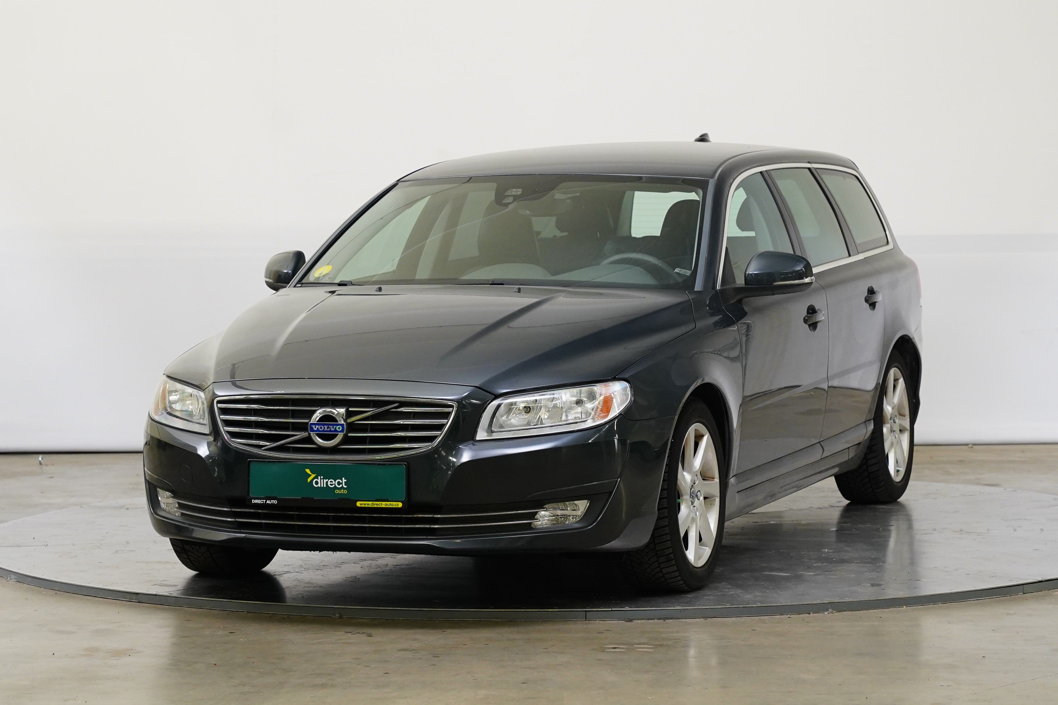 Volvo v70 1.6 D 84 kW, Česko — foto 1 z 26 Volvo v70 1.6 D 84 kW, Česko — foto 1 z 26