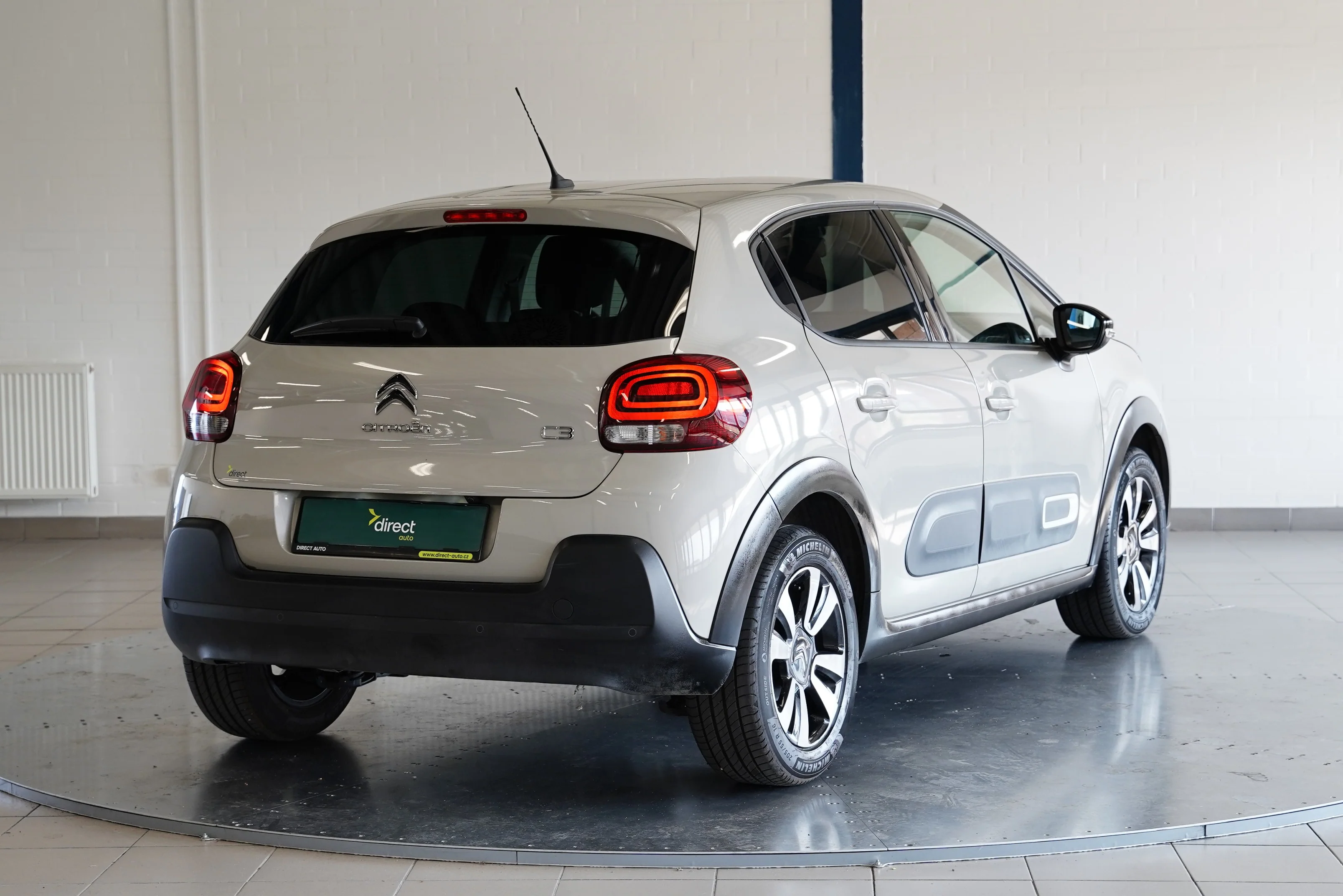 Citroen c3 1.2 61kW, Česko — foto 2 z 6