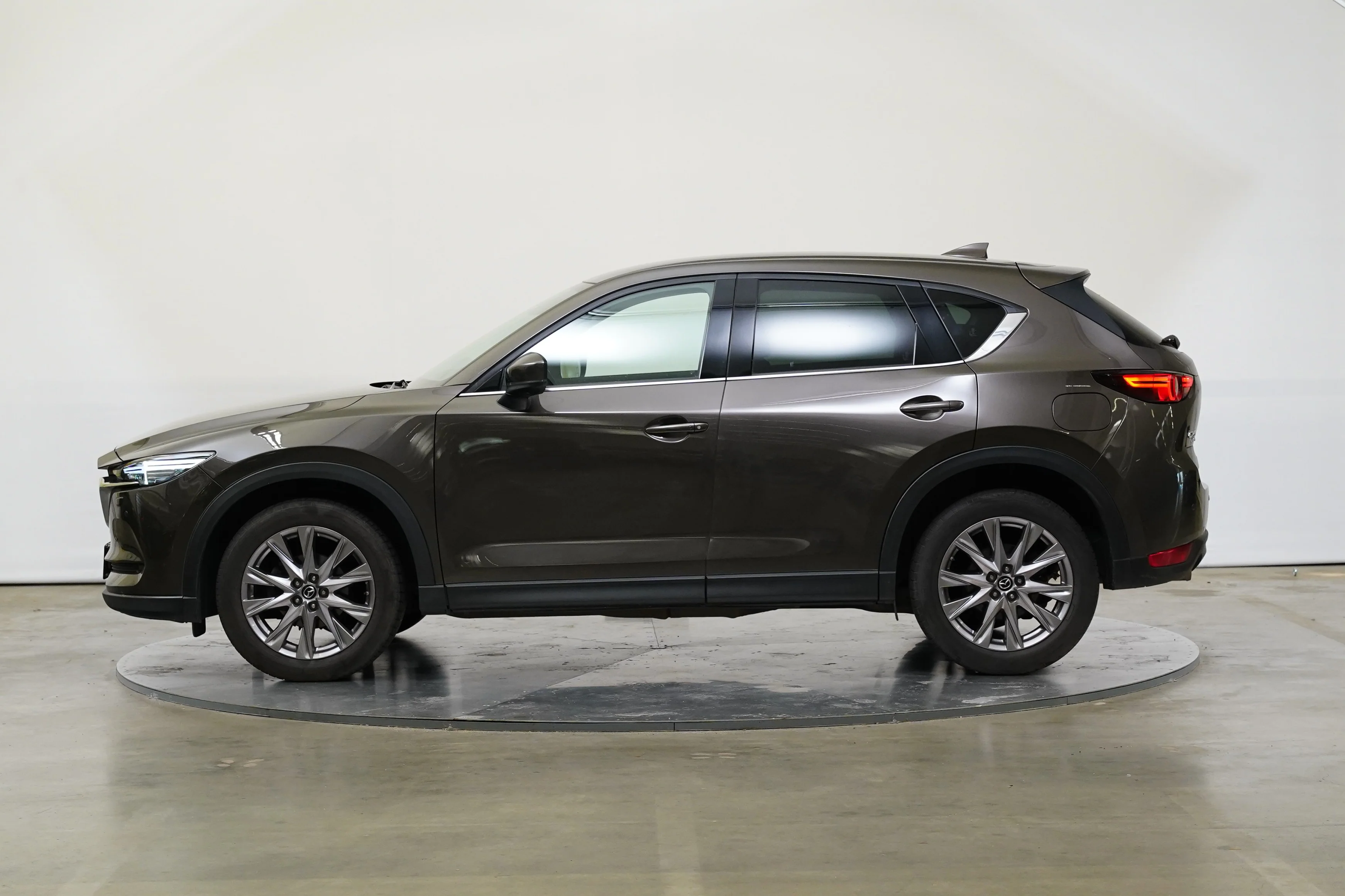 Mazda CX-5 AWD 2.5 143 kW automat, Česko — foto 3 z 6