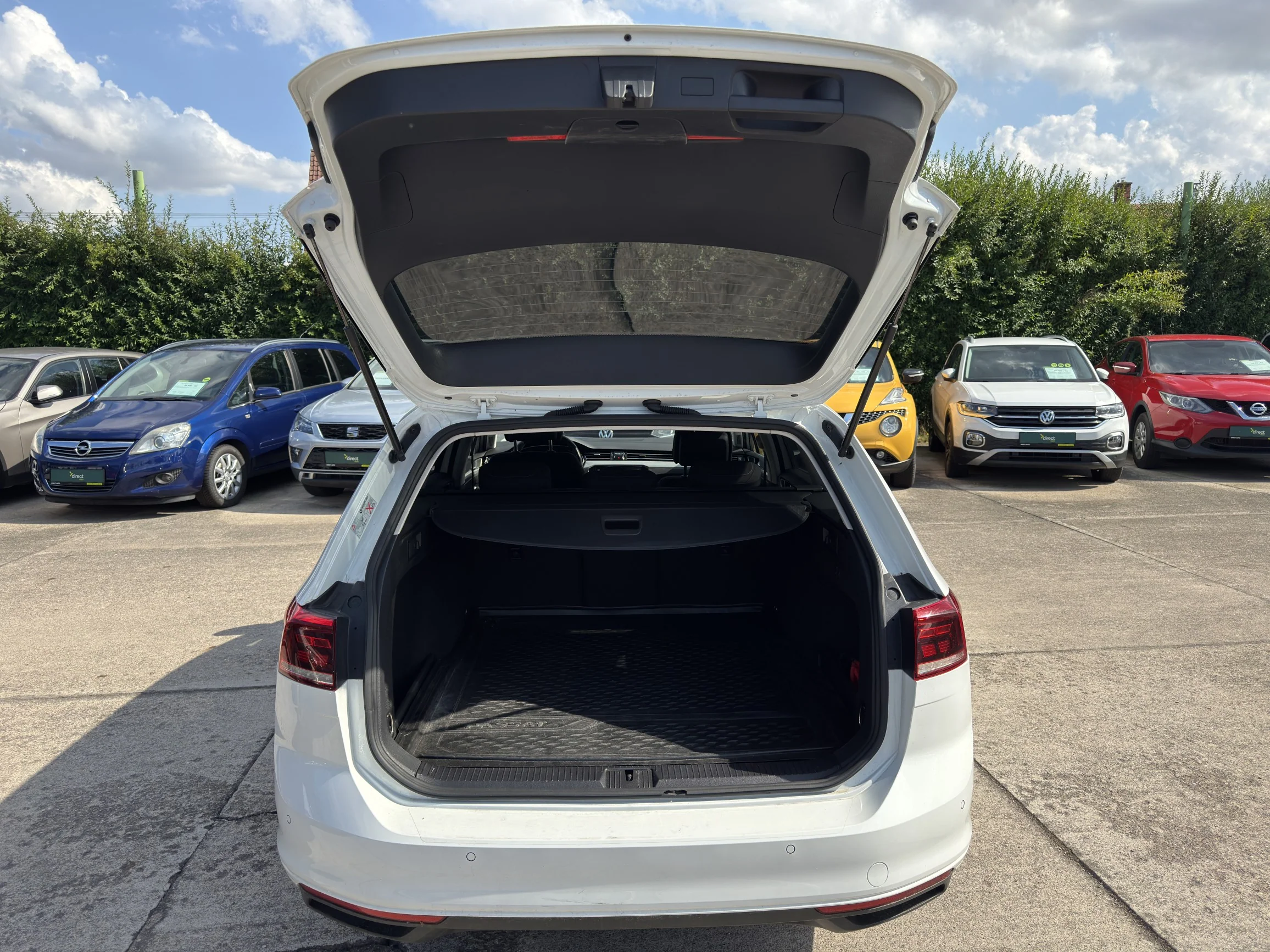 Volkswagen Passat 2.0 TDI 110 kW DSG, Česko — foto 5 z 5