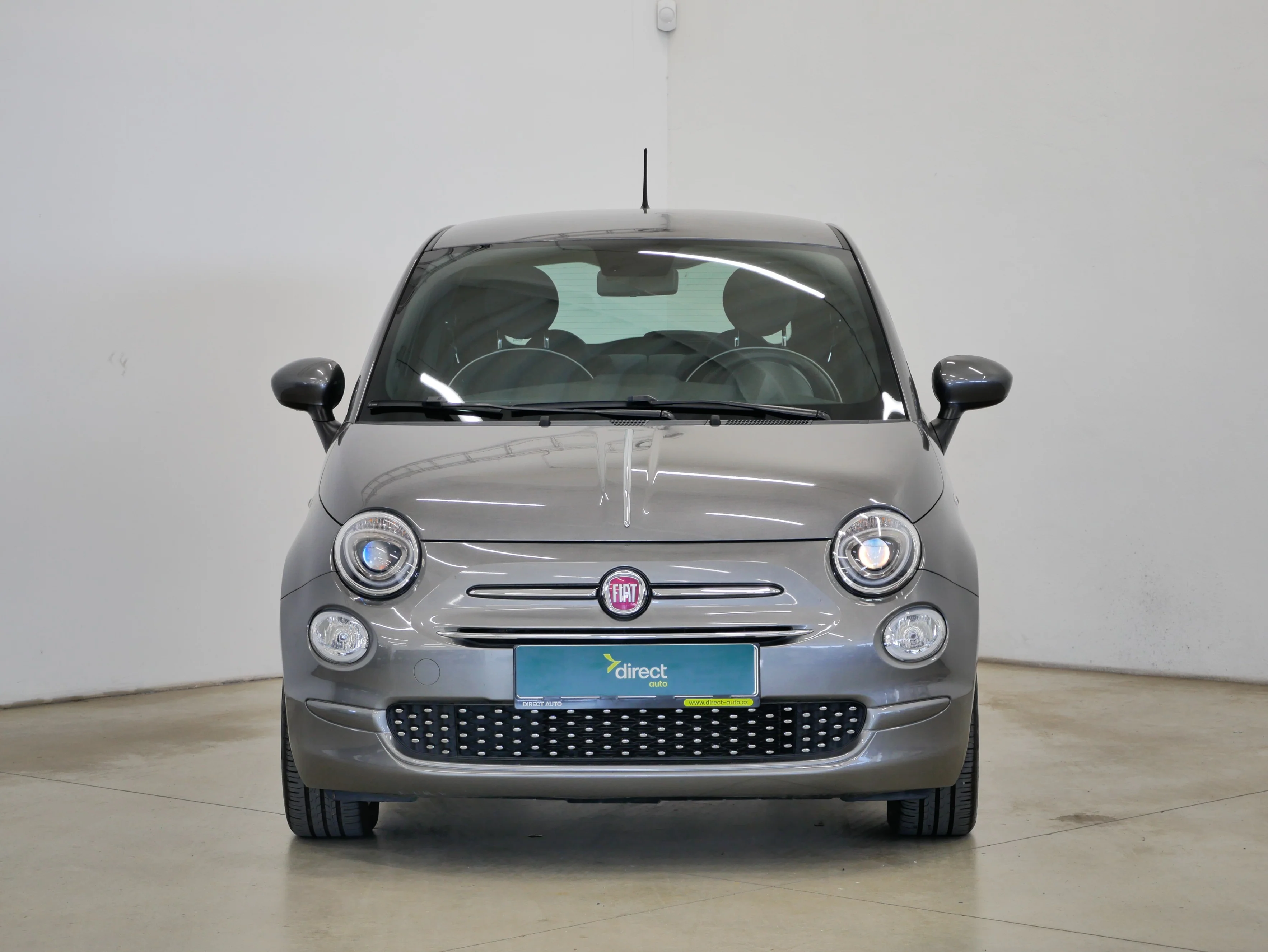 Fiat 500 1.0 51 kW, Česko — foto 4 z 6