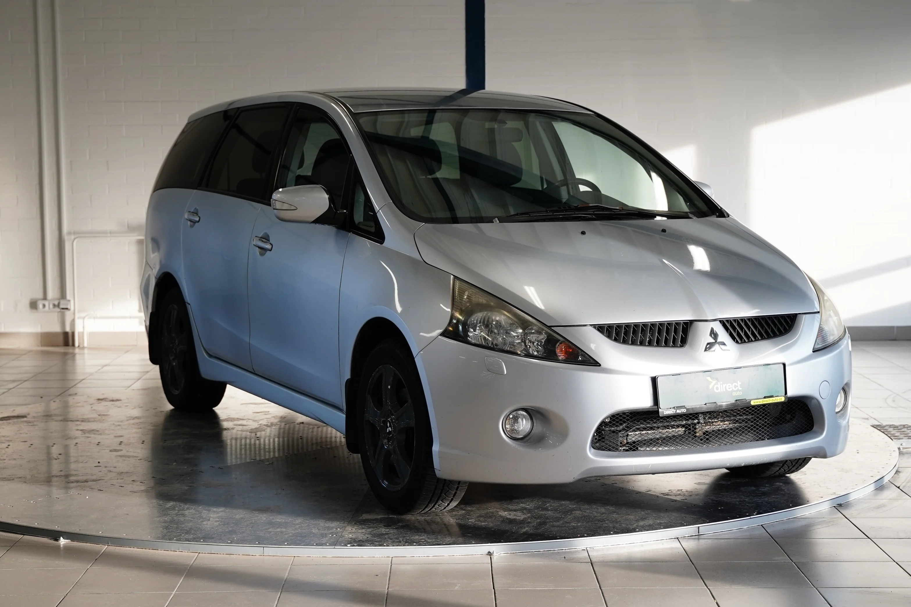 Mitsubishi Grandis 2.4i 121 kW, Česko — foto 6 z 6