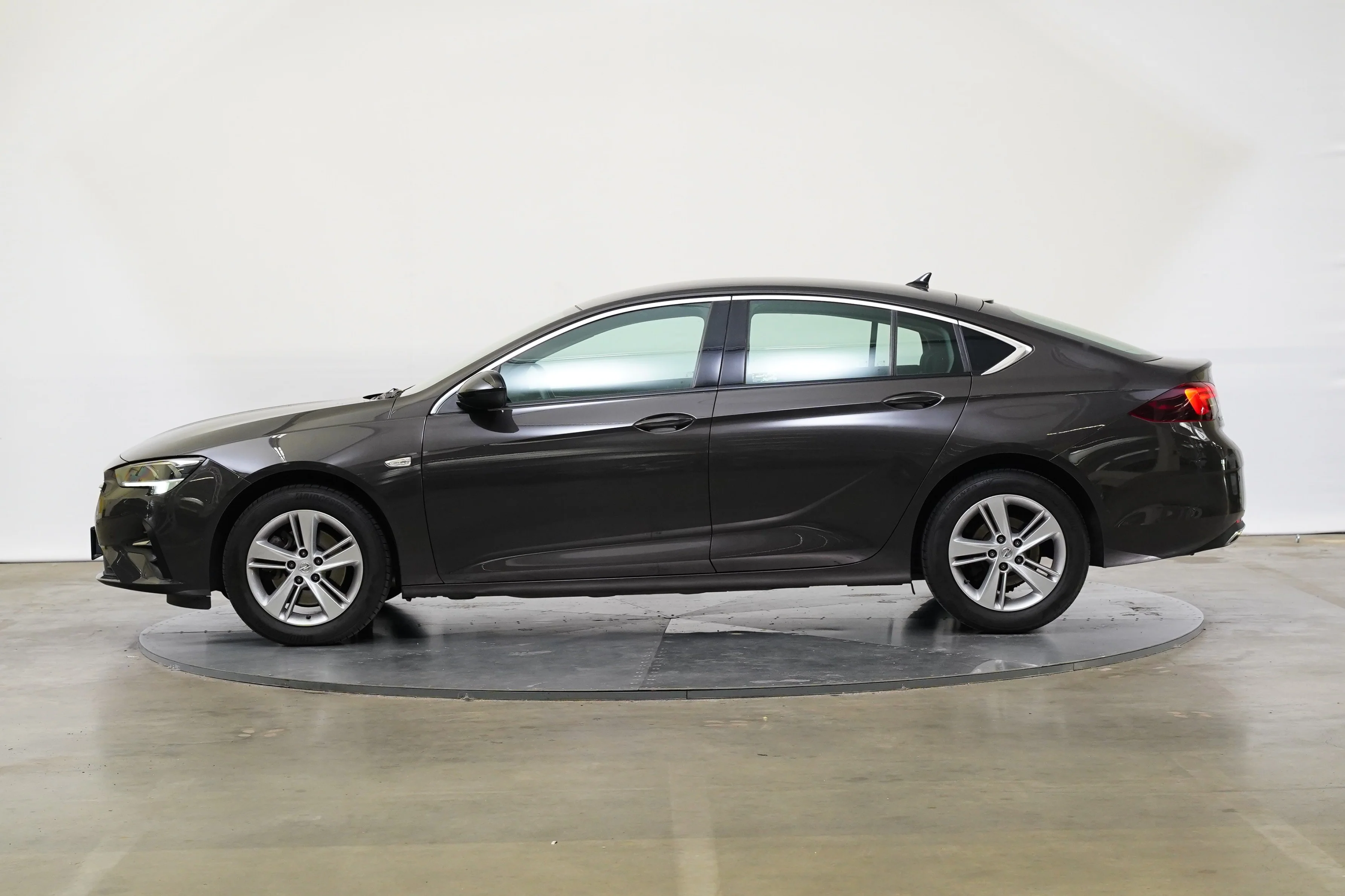 Opel Insignia 2.0 CDTI 128 kW automat, Česko — foto 3 z 6