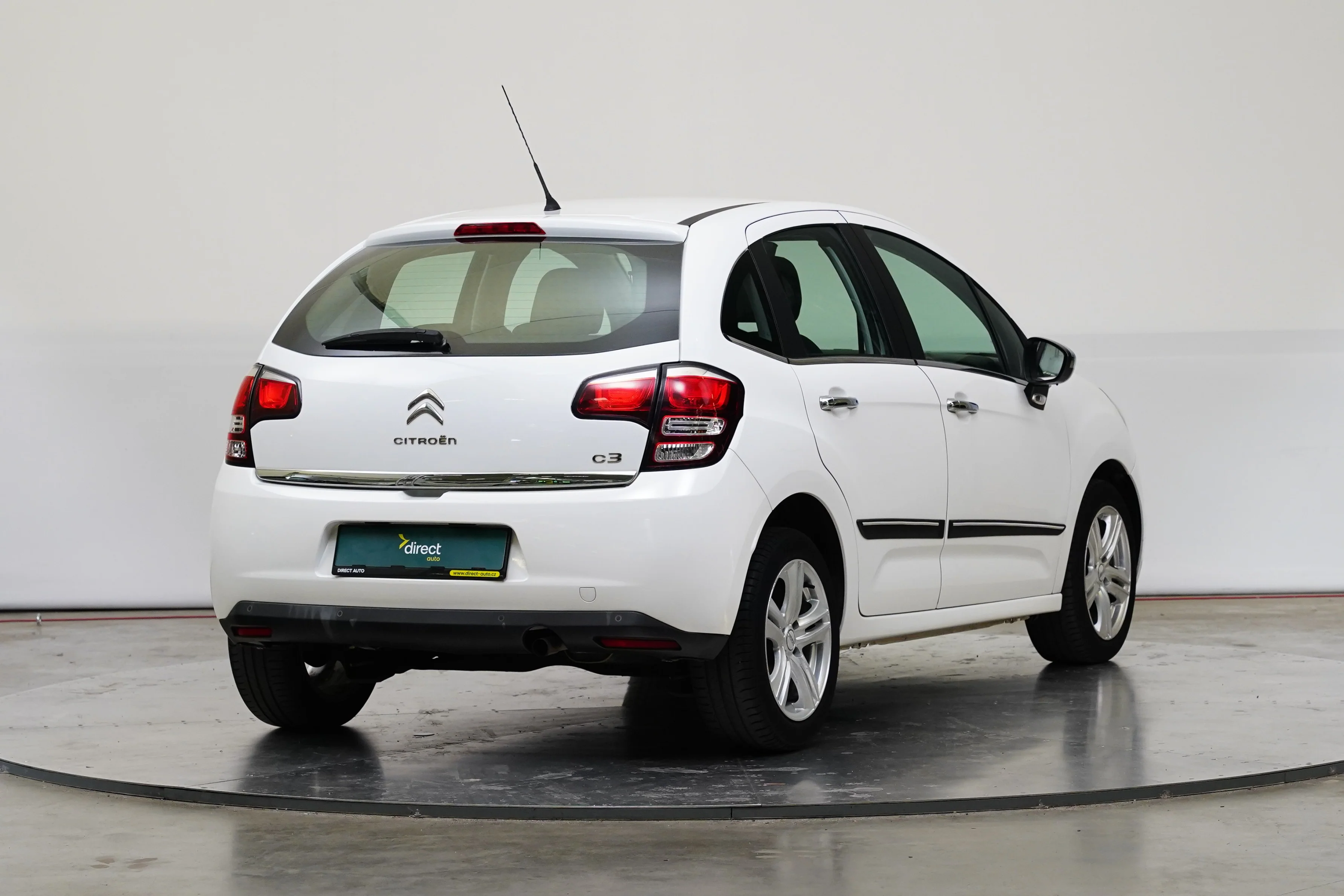 Citroen c3 1.2 60 kW, Česko — foto 2 z 6