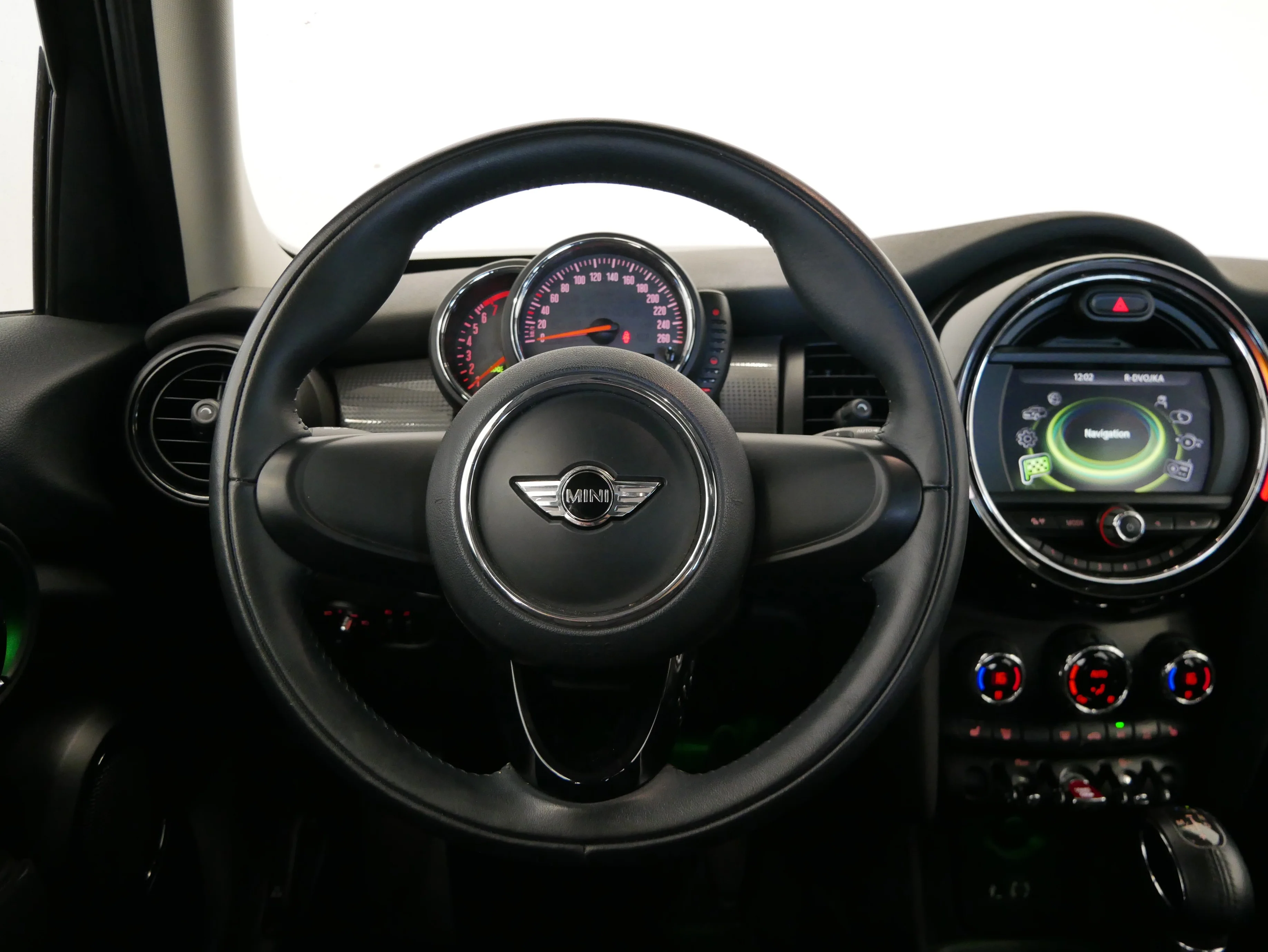 MINI One 1.2 i 75 kW automatic, Česko — foto 6 z 6