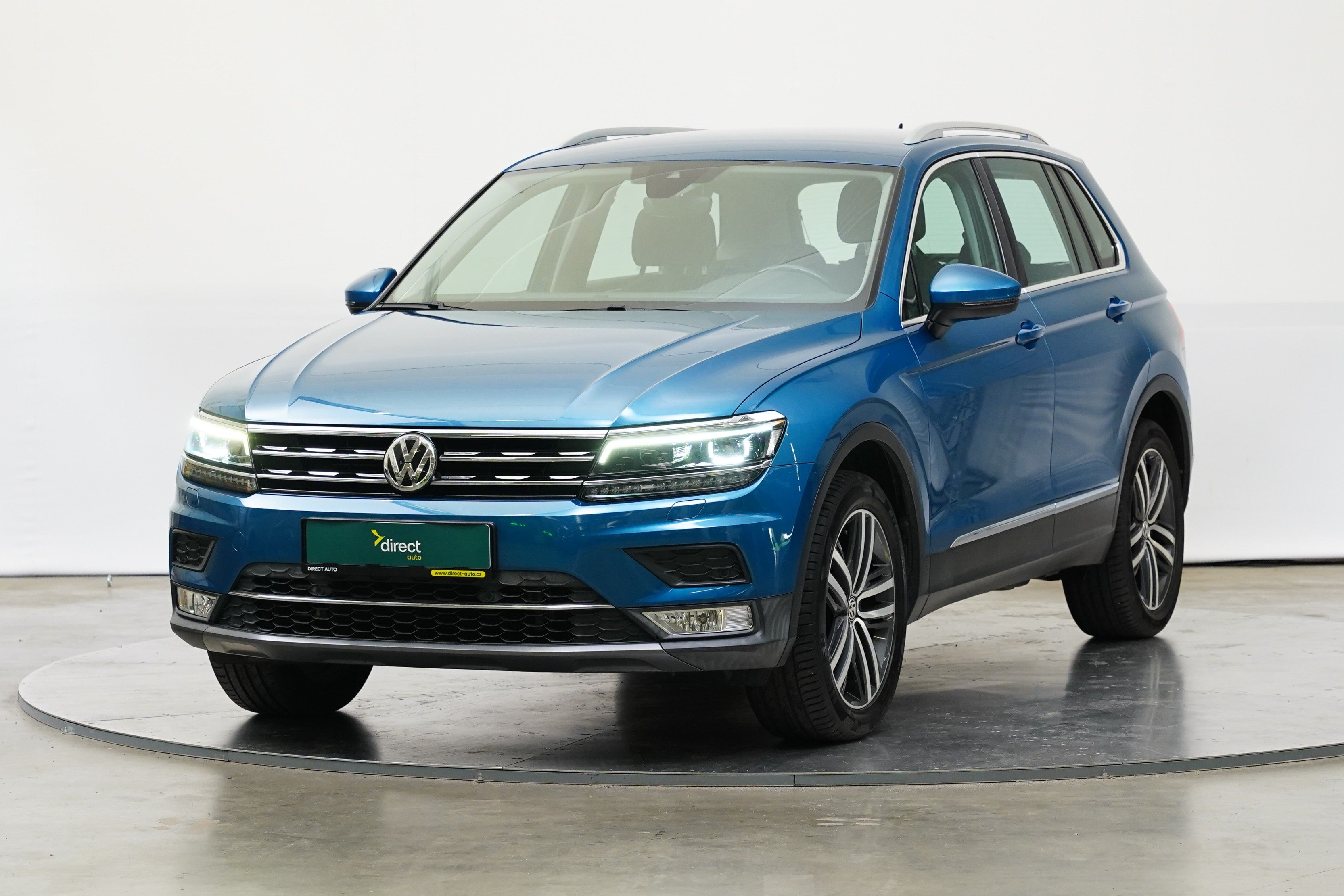Volkswagen Tiguan 4Motion 2.0 TSI 132kW automatic, Česko — foto 1 z 6 Volkswagen Tiguan 4Motion 2.0 TSI 132kW automatic, Česko — foto 1 z 6