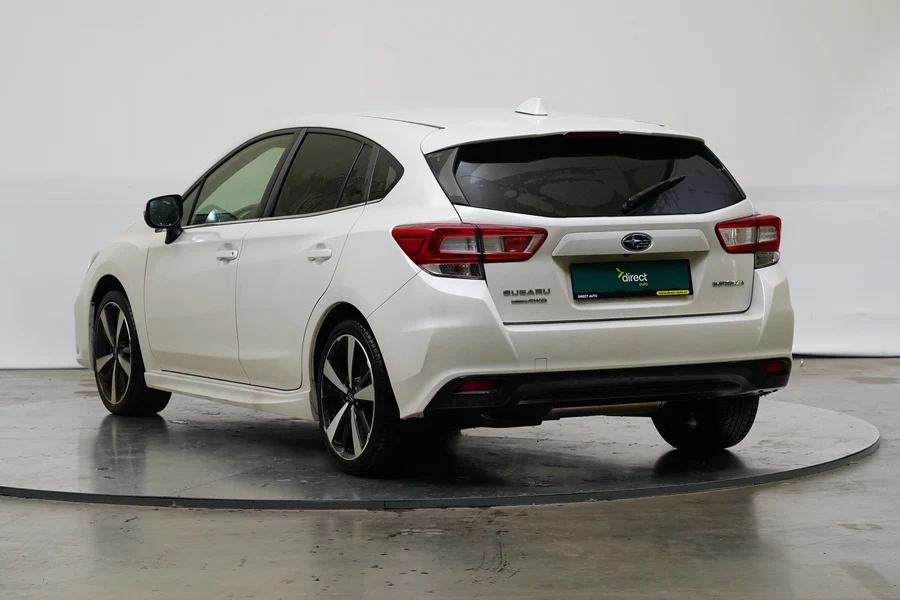 Subaru Impreza AWD 1.6 i 84 kW automatic, Česko — foto 4 z 6