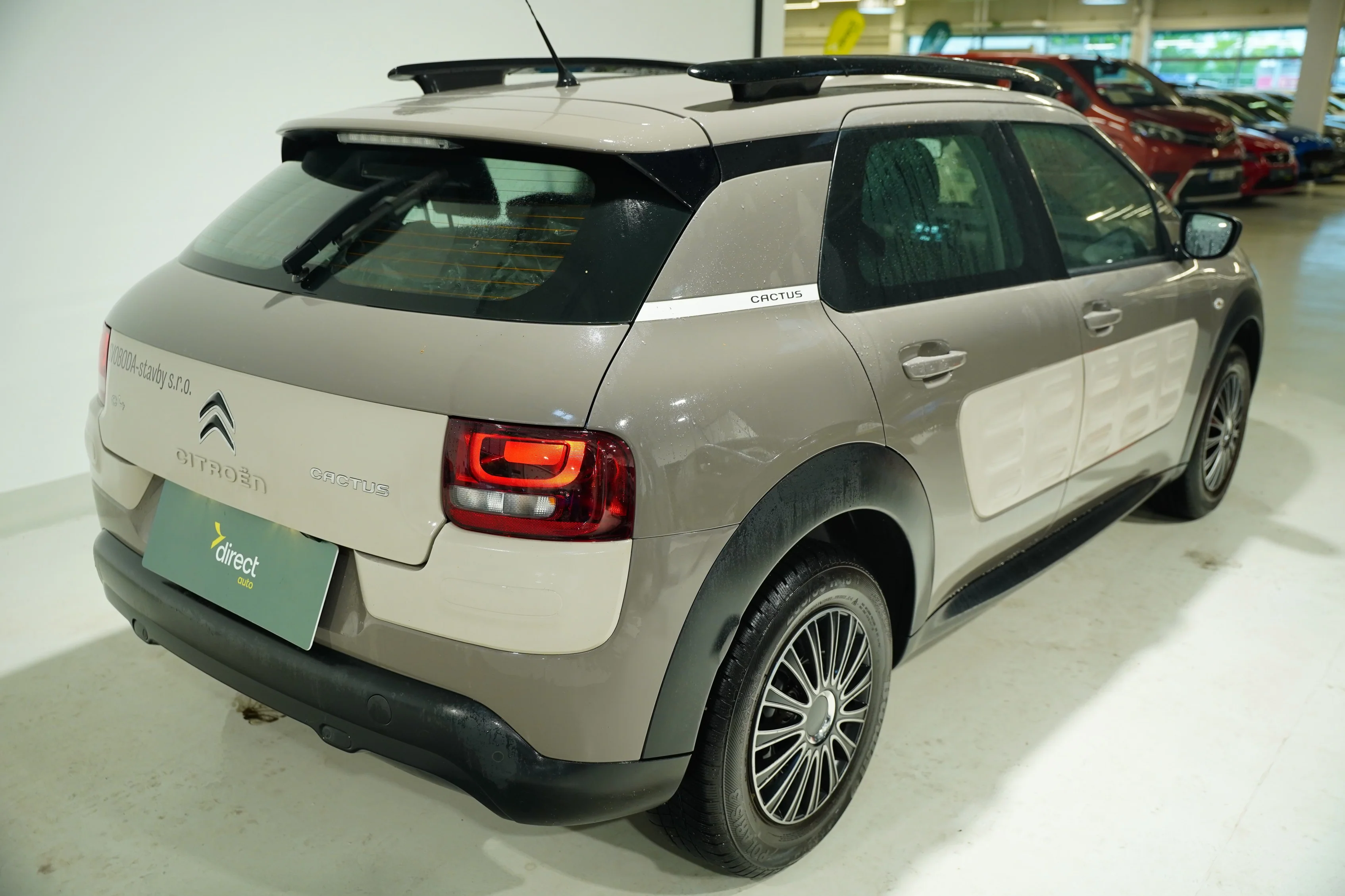 Citroen c4 1.2 60 kW, Česko — foto 3 z 6
