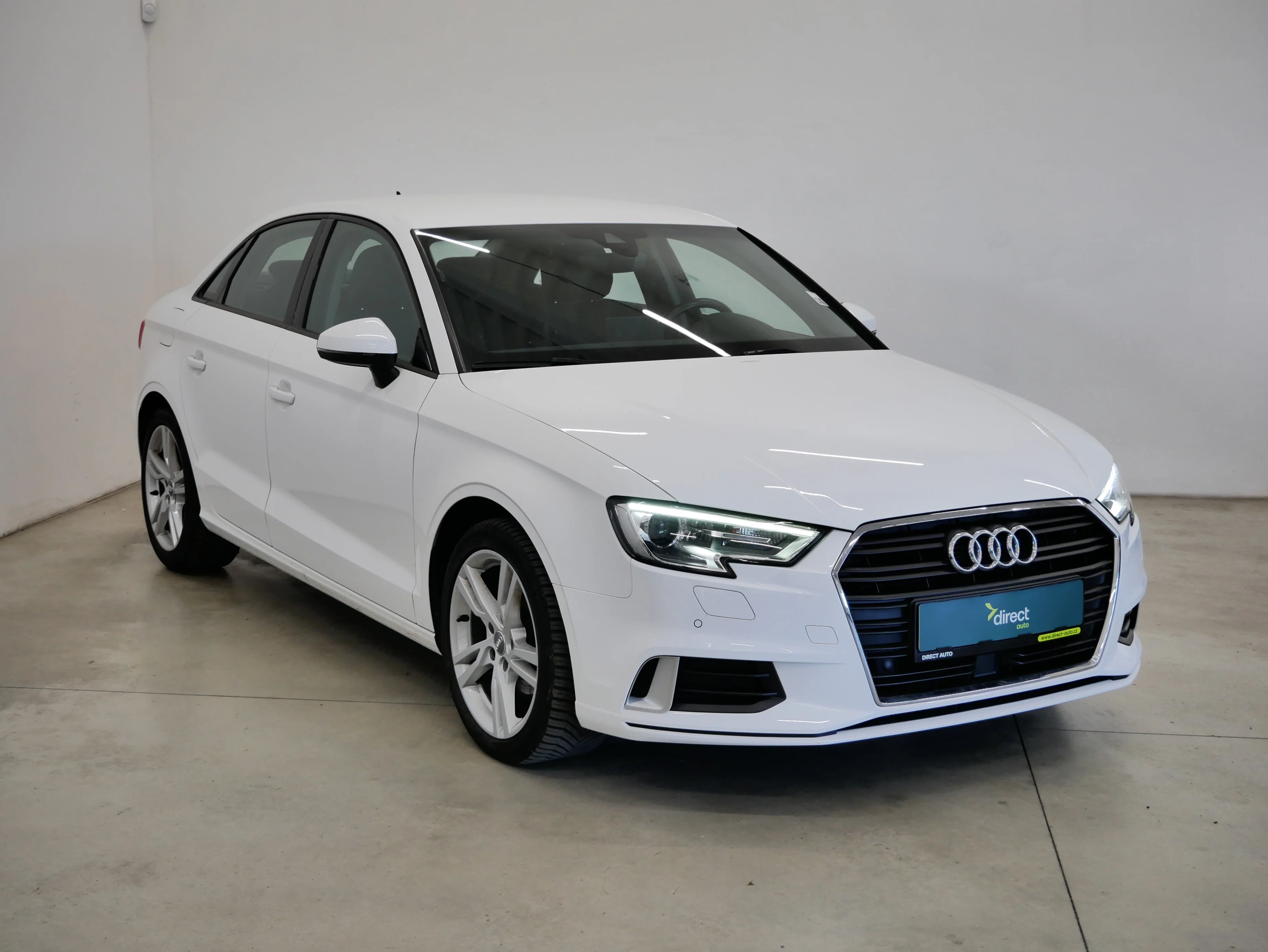 Audi a3 TFSI 110 automatic, Česko — foto 4 z 6