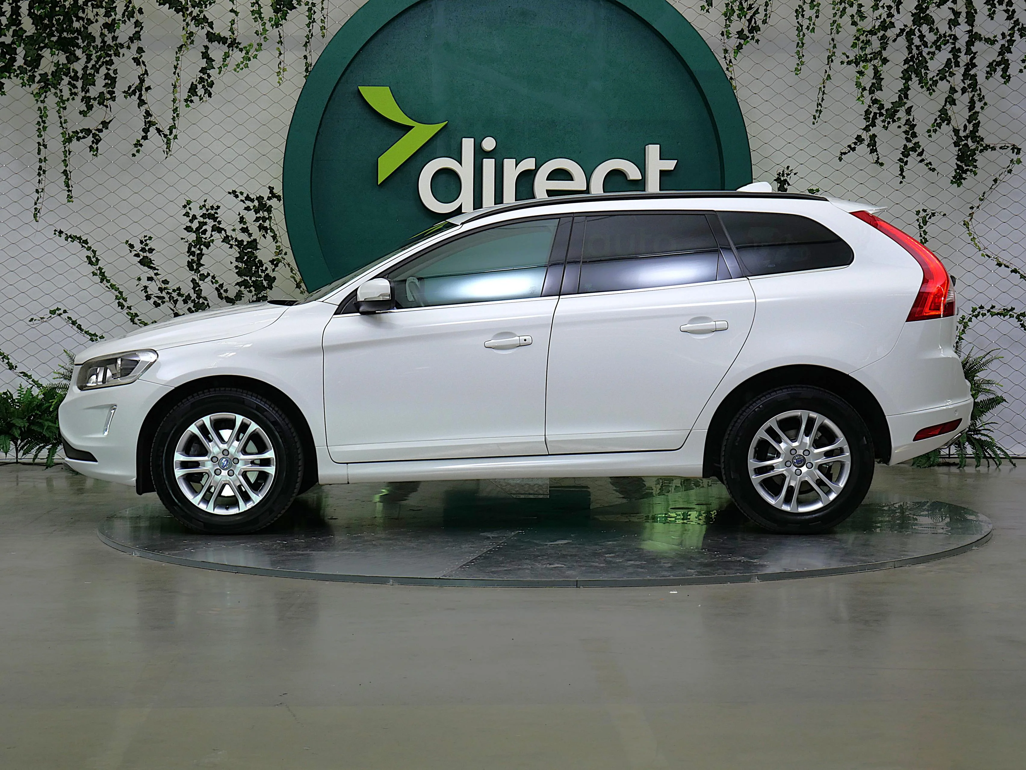 Volvo XC60 AWD 140 kW automatic, Česko — foto 3 z 6