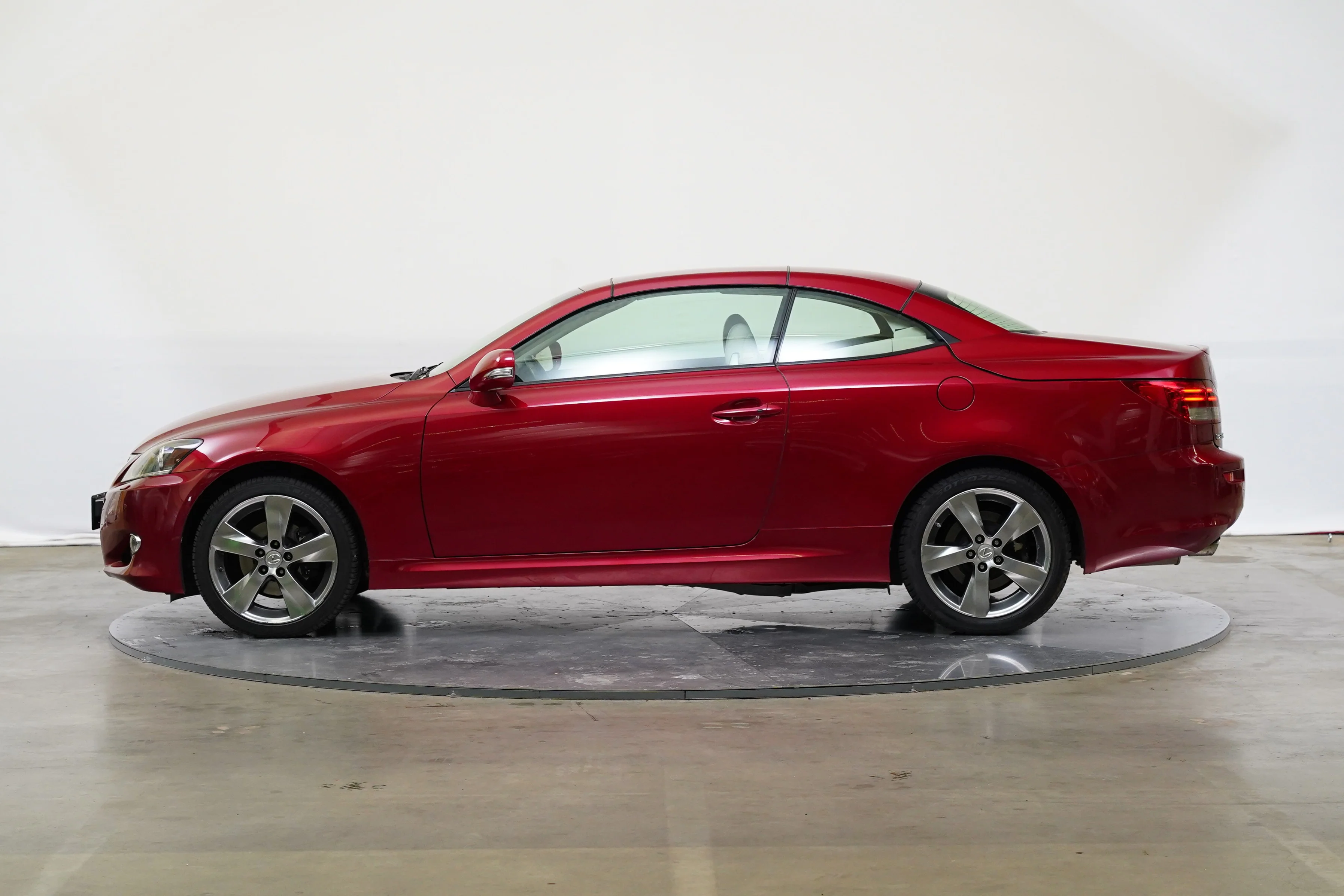 Lexus Is 2.5 153kW automatic, Česko — foto 3 z 6