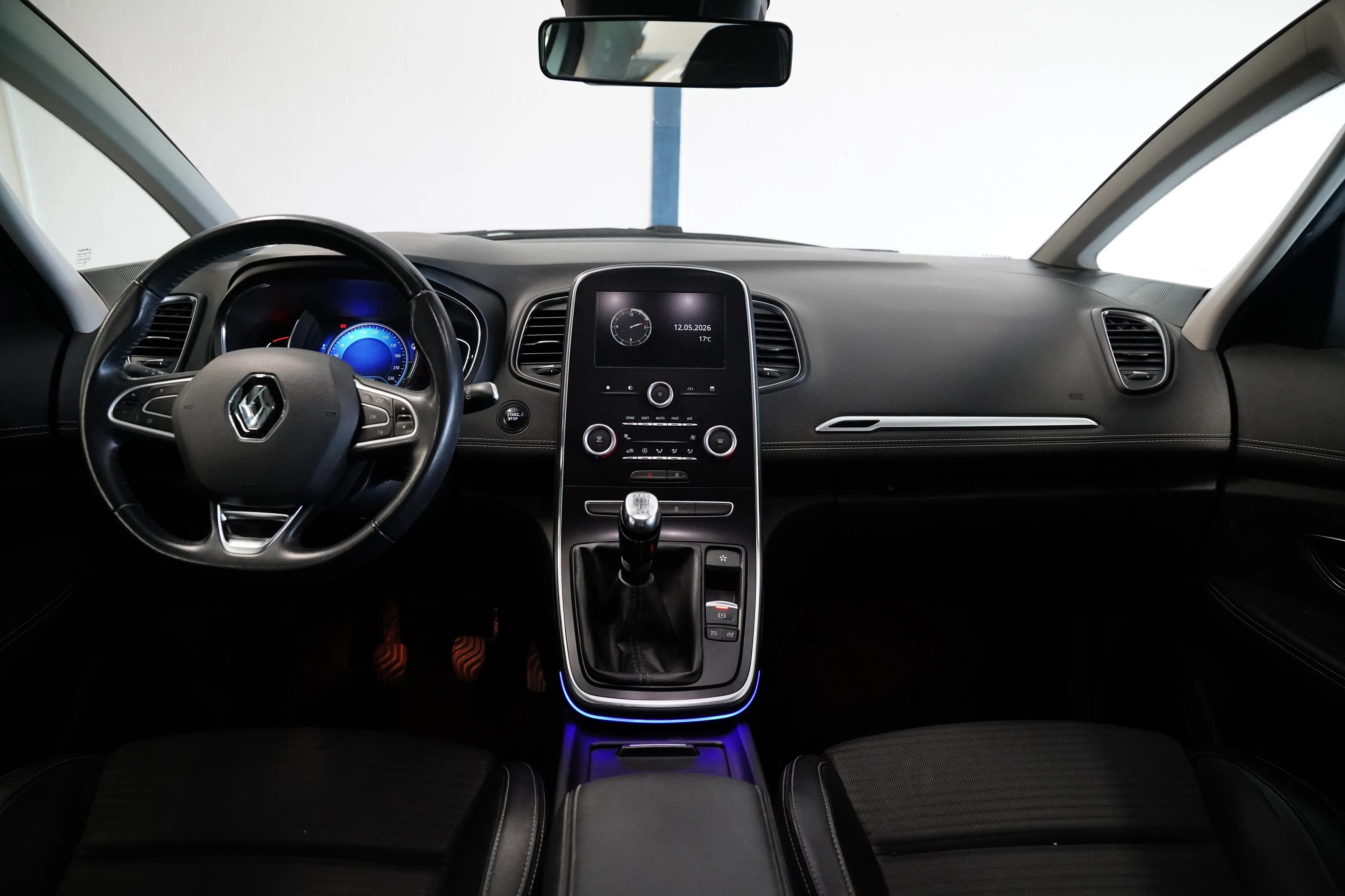 Renault Scénic Energy 1.5 dCi 81 kW automatic, Česko — foto 6 z 6