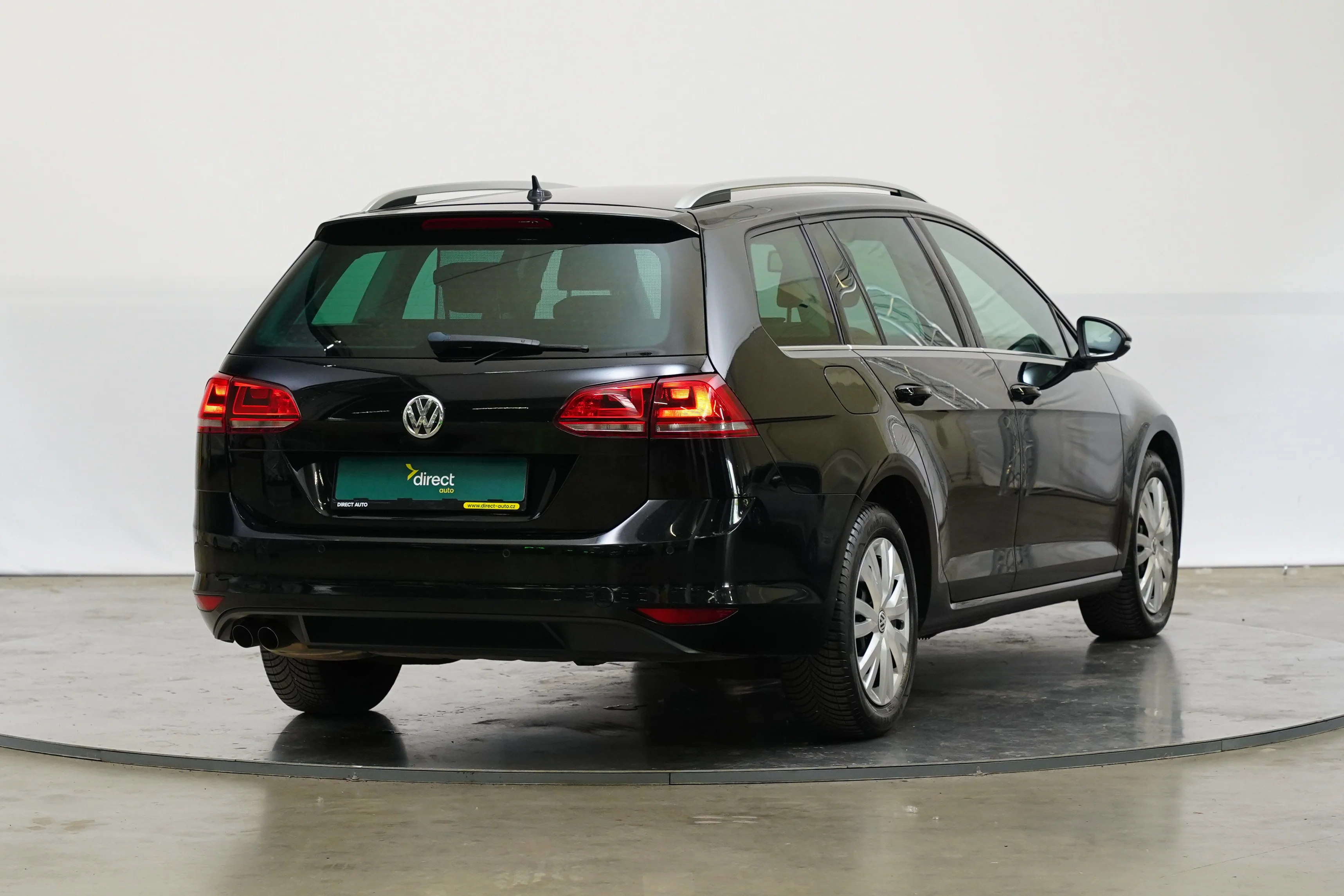 Volkswagen Golf Highline 2.0 TDI 110 kW, Česko — foto 2 z 6