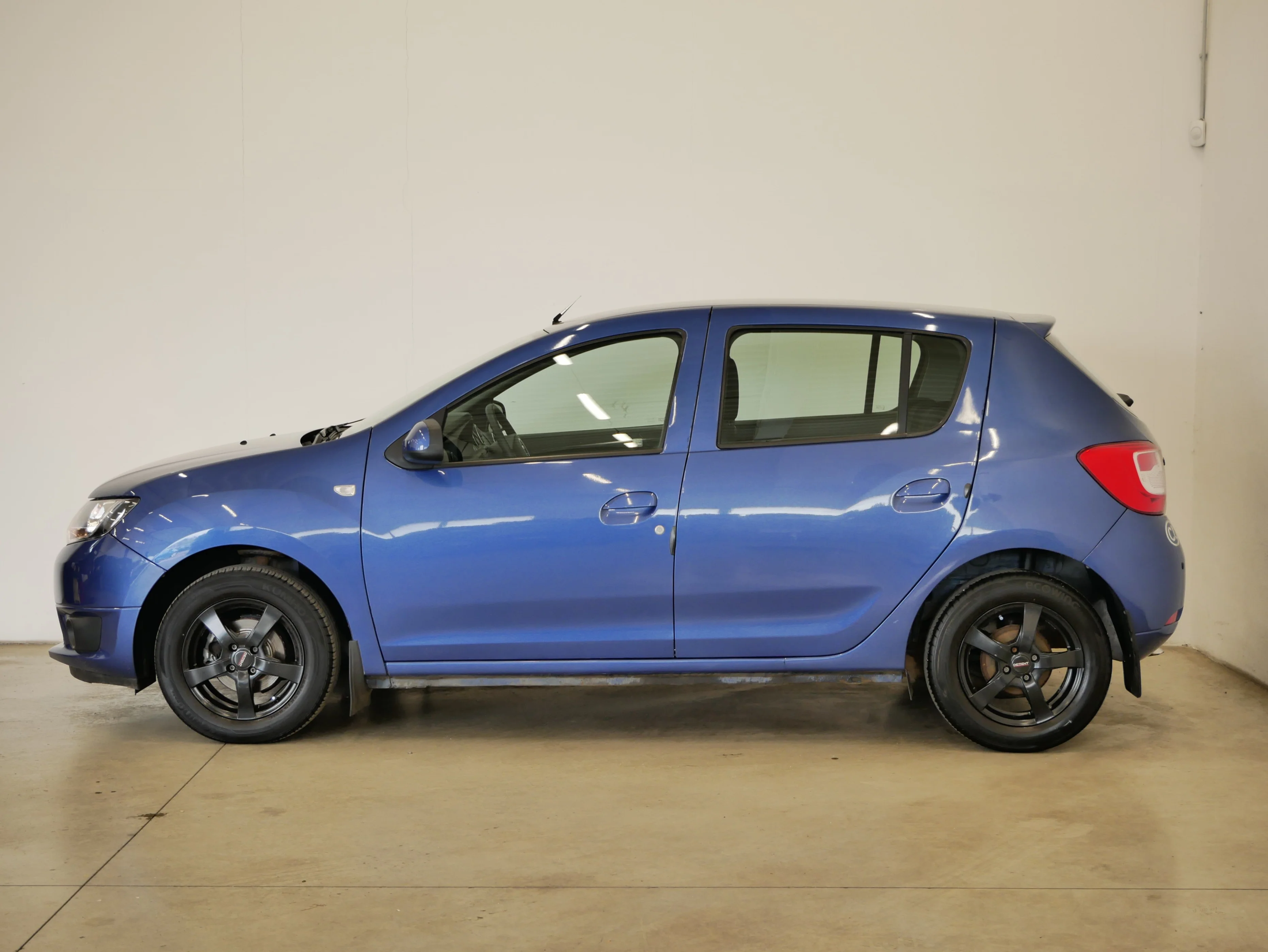 Dacia Sandero 0.9 TCe 66 kW, Česko — foto 3 z 6