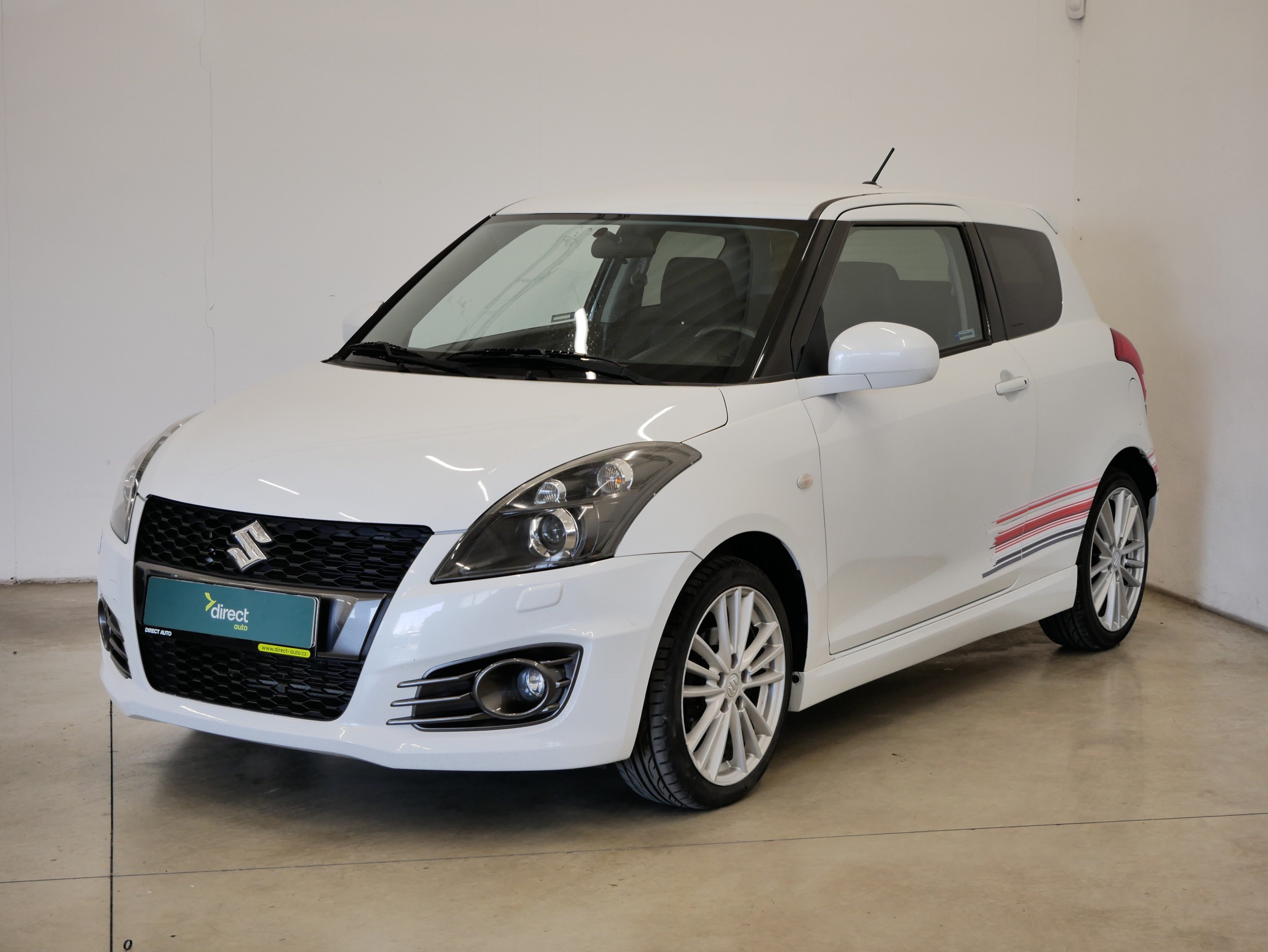 Suzuki Swift Sport 1.6i 100 kW, Česko — foto 1 z 6 Suzuki Swift Sport 1.6i 100 kW, Česko — foto 1 z 6