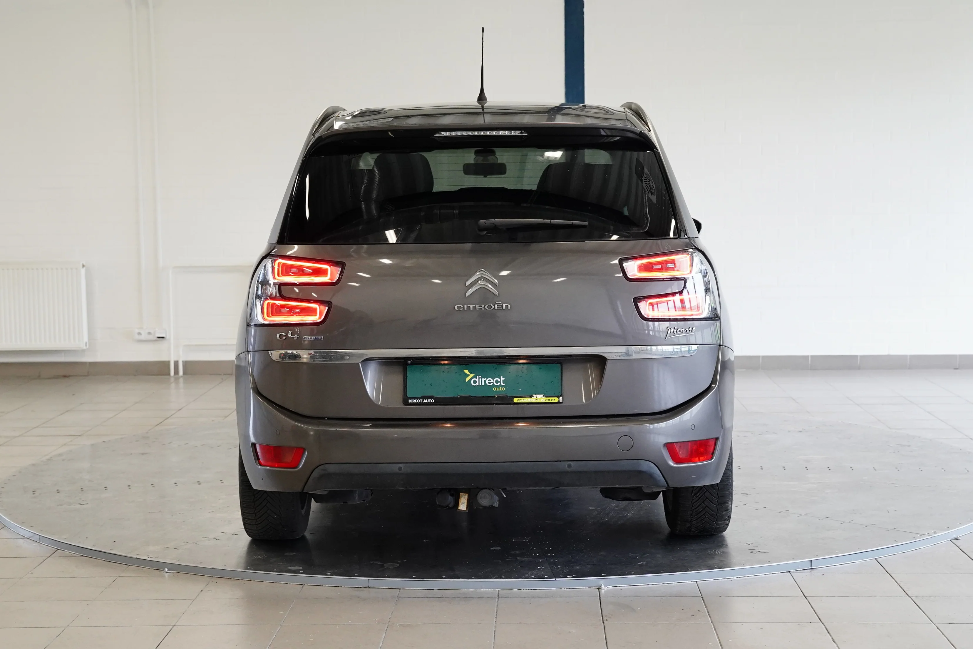 Citroen Grand c4 2.0 HDi 110, Česko — foto 4 z 6