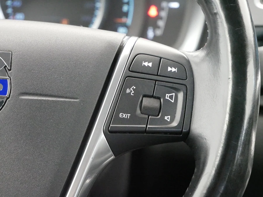 Volvo v60 133kW automatic, Česko — foto 16 z 27