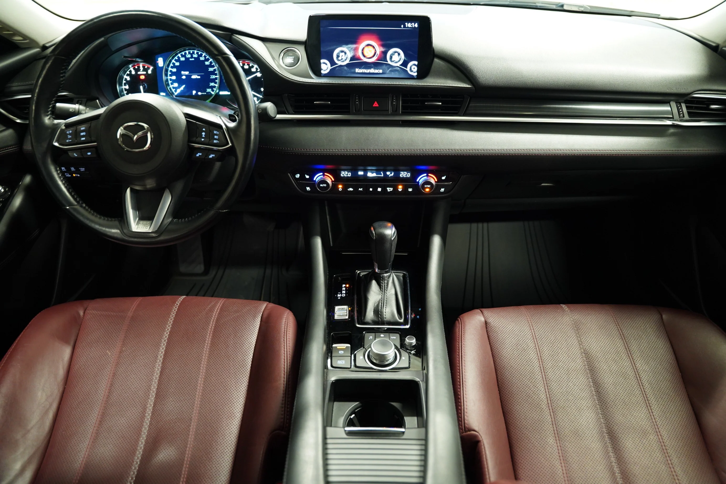 Mazda 6 2.5 143 kW automat, Česko — foto 5 z 6