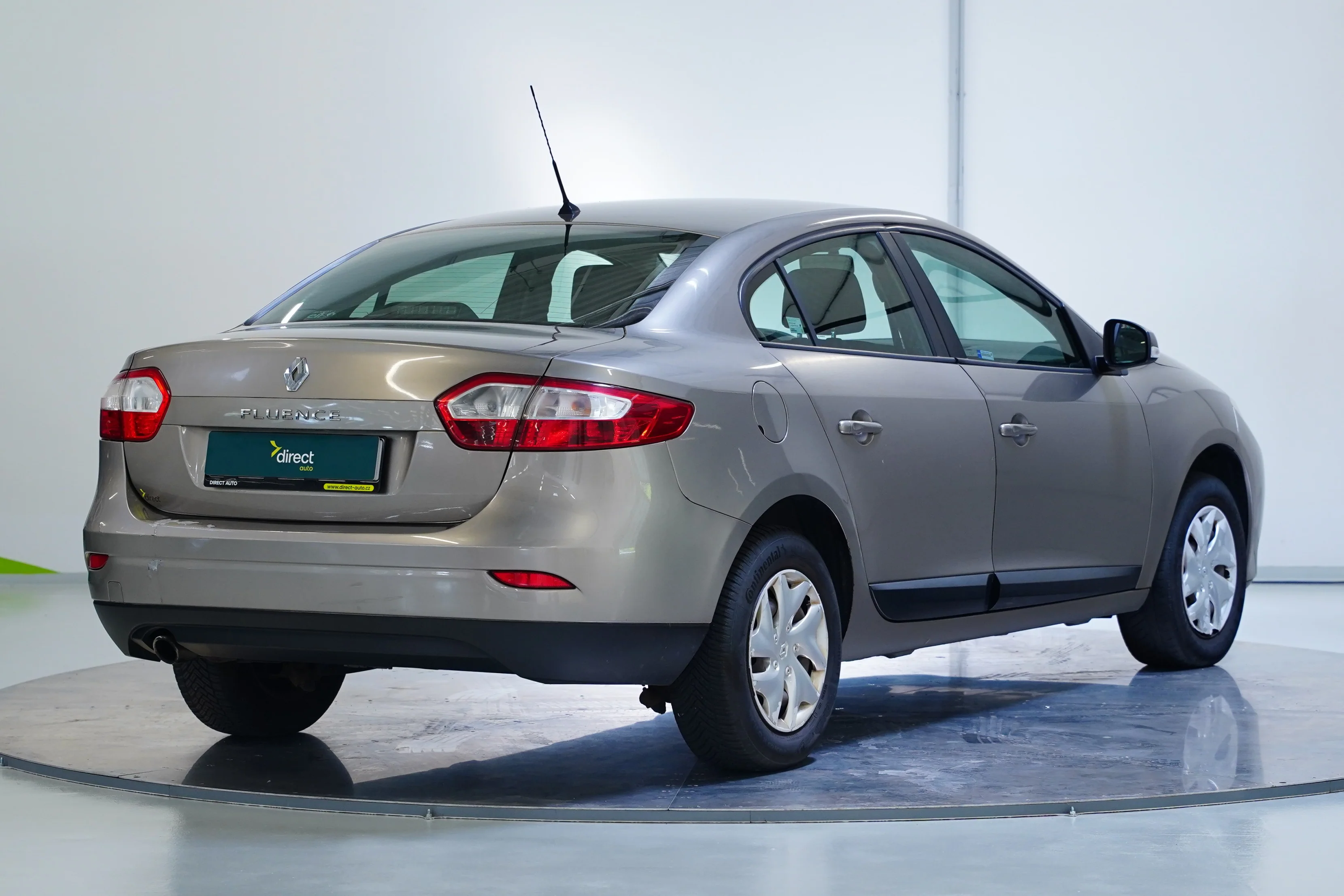 Renault Fluence 16V 1.6i 82 kW, Česko — foto 2 z 6