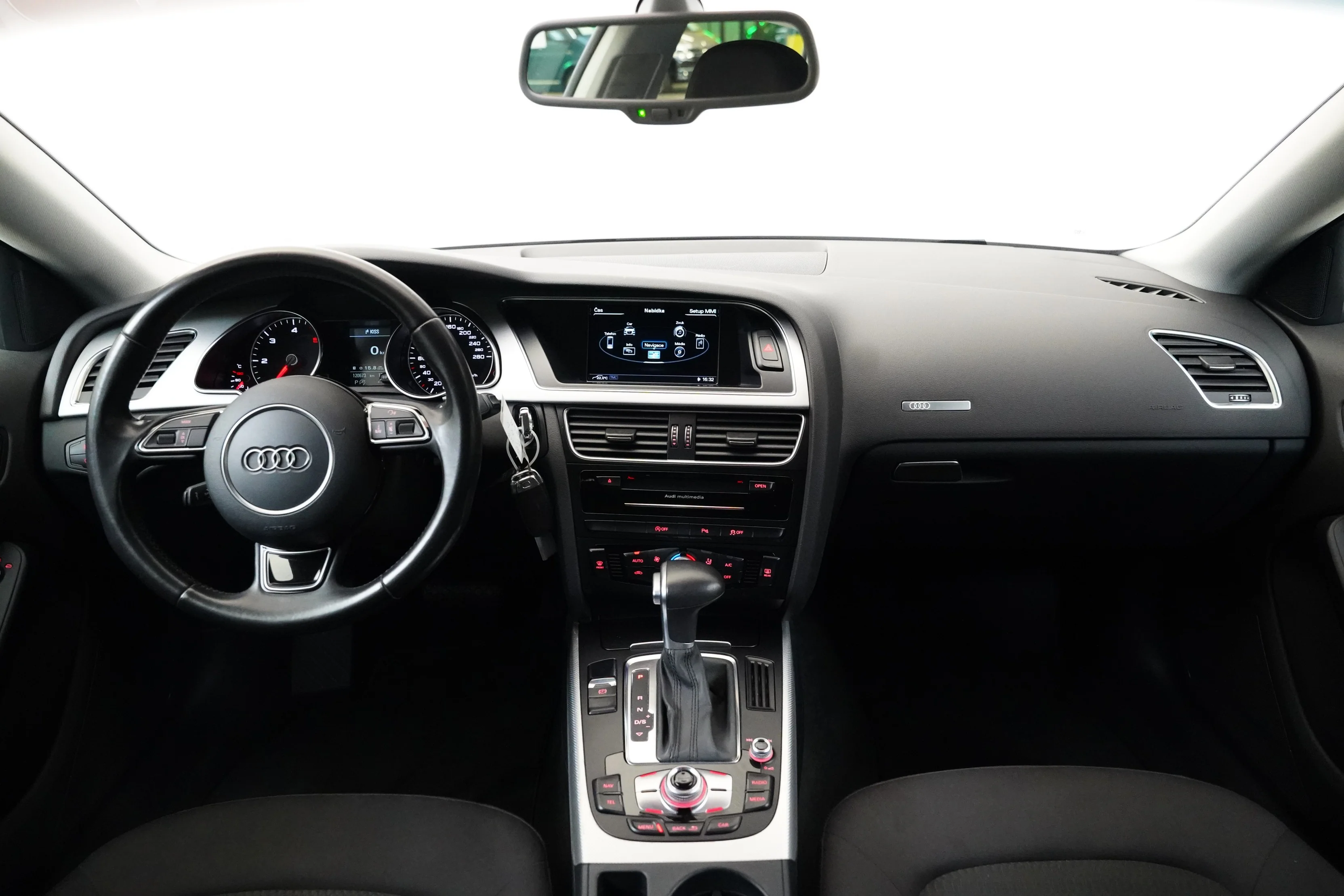 Audi a5 2.0 TDI 130 kW automat, Česko — foto 5 z 6