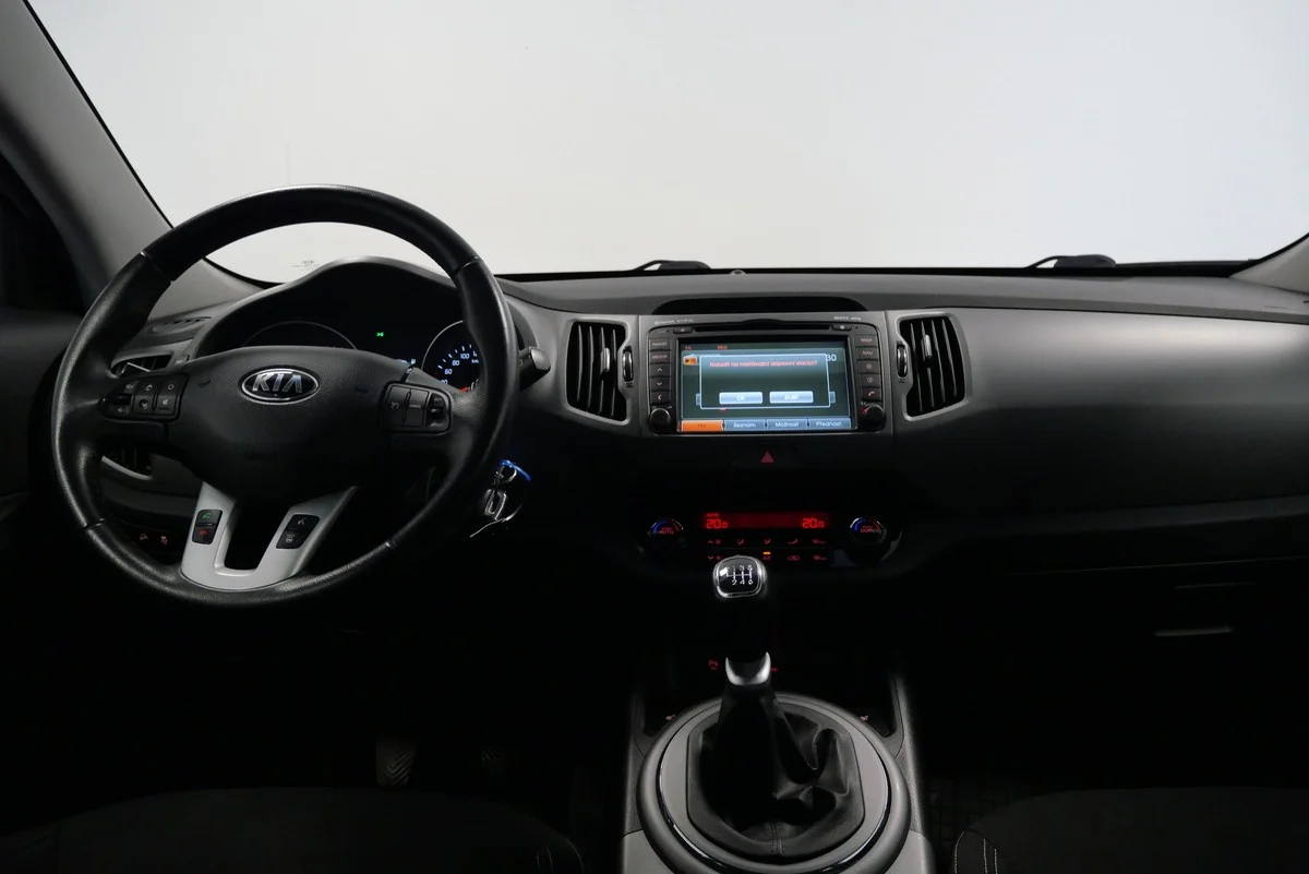 Kia Sportage 4x4 2.0 CRDi 100 kw, Česko — foto 5 z 6