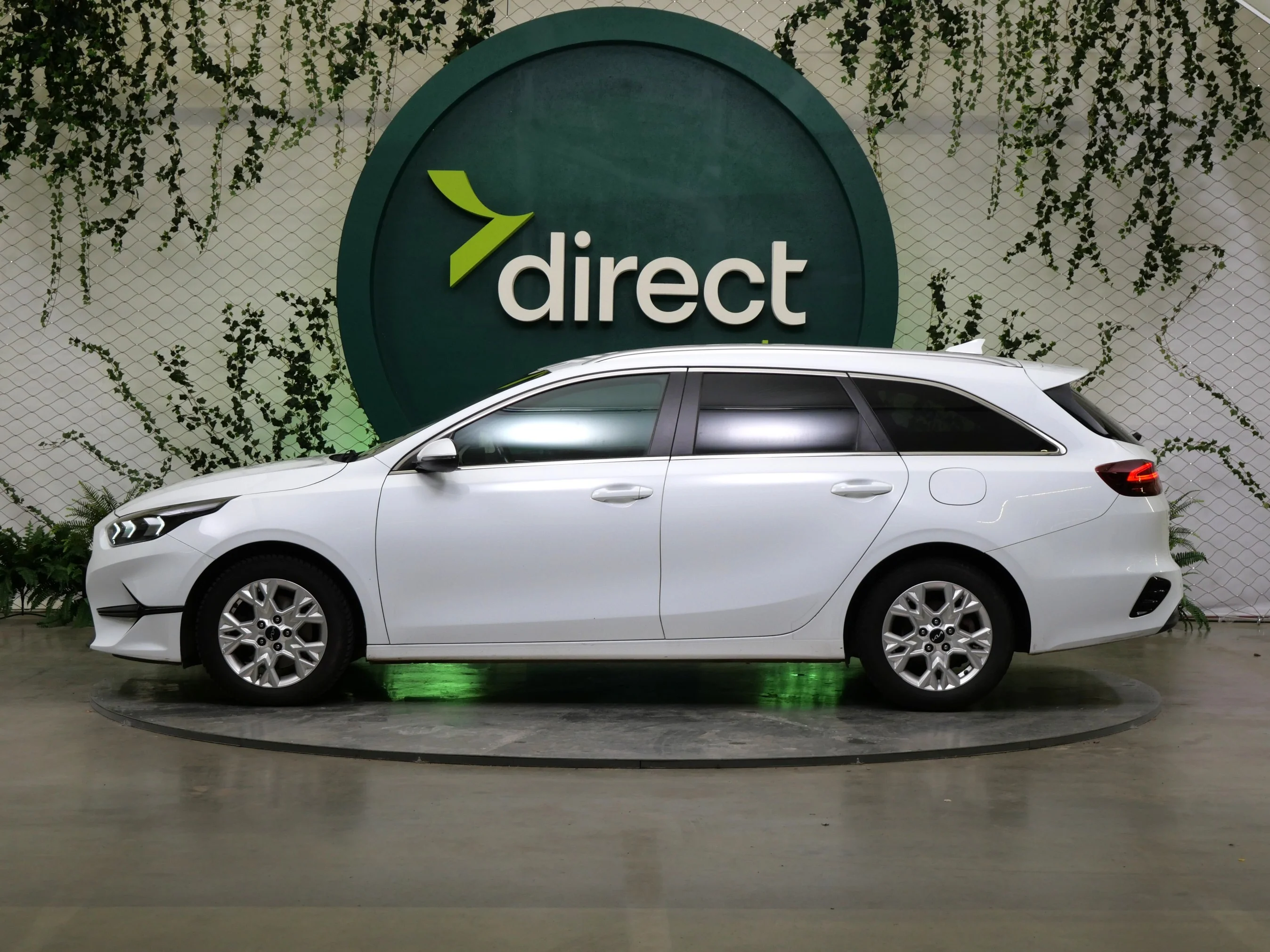 Kia Ceed 1.6 CRDI 100 kW automatic, Česko — foto 3 z 6