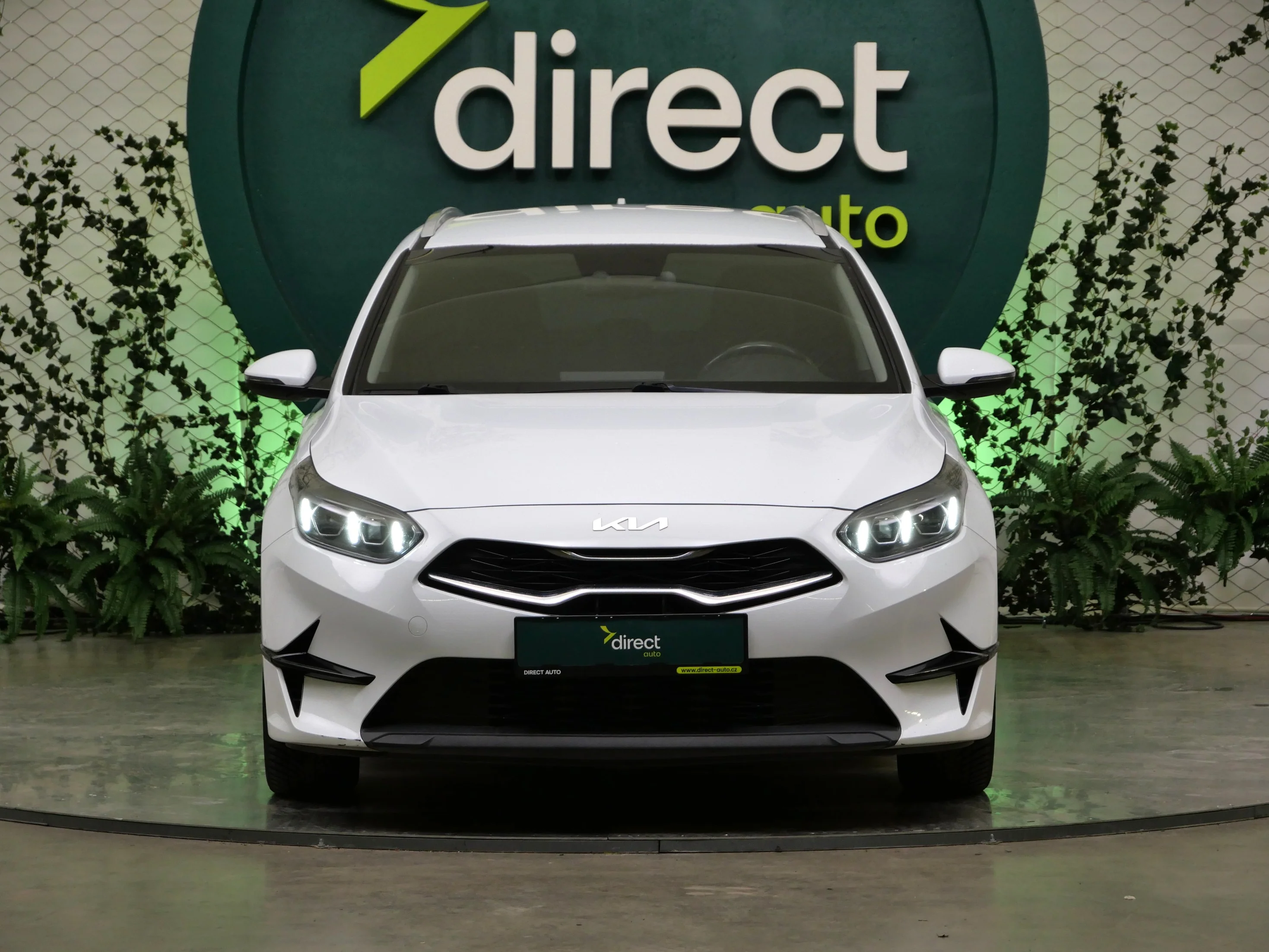 Kia Ceed 1.6 CRDI 100 kW automatic, Česko — foto 4 z 6