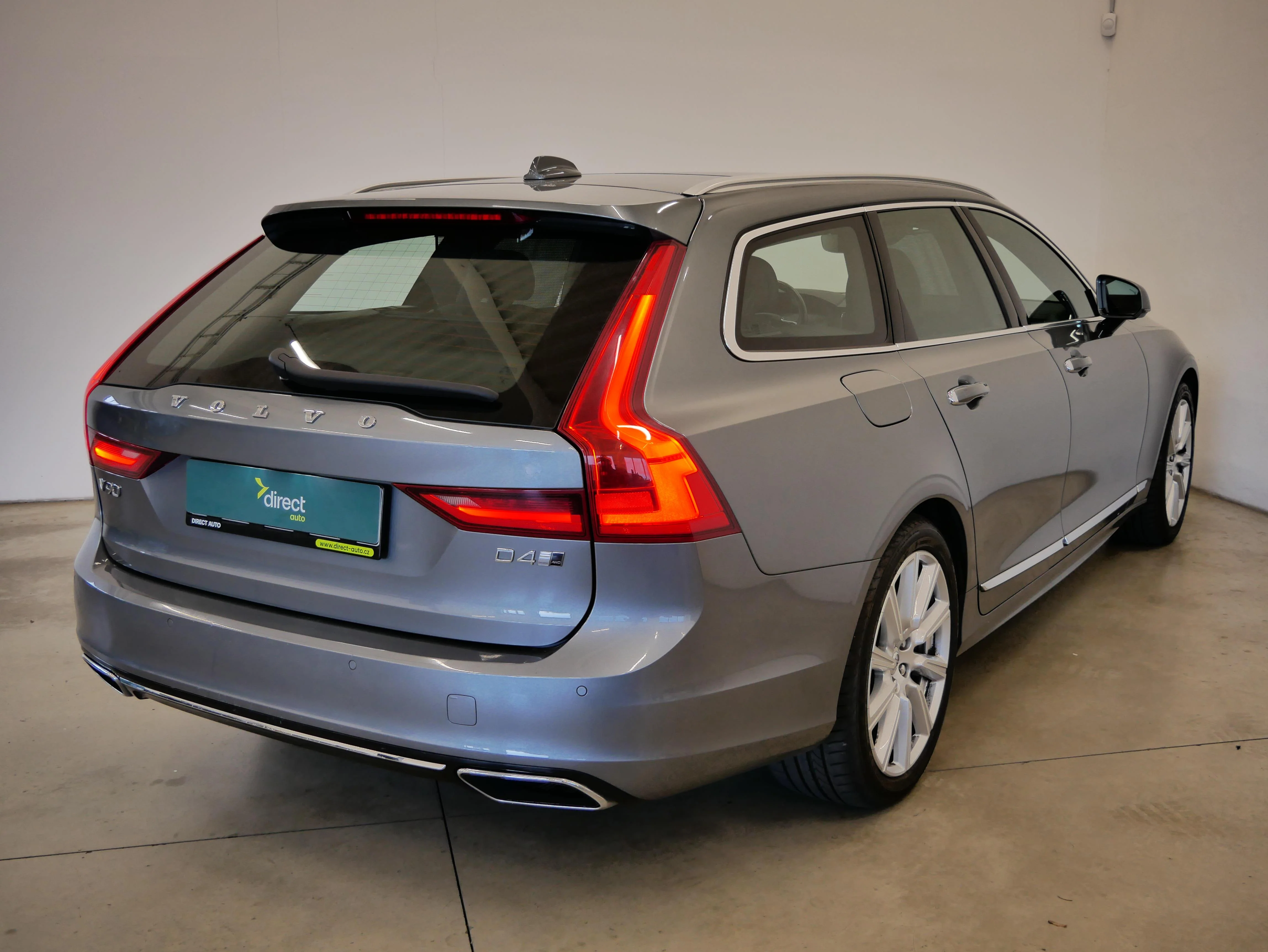 Volvo v90 AWD 140 kW automatic, Česko — foto 2 z 6