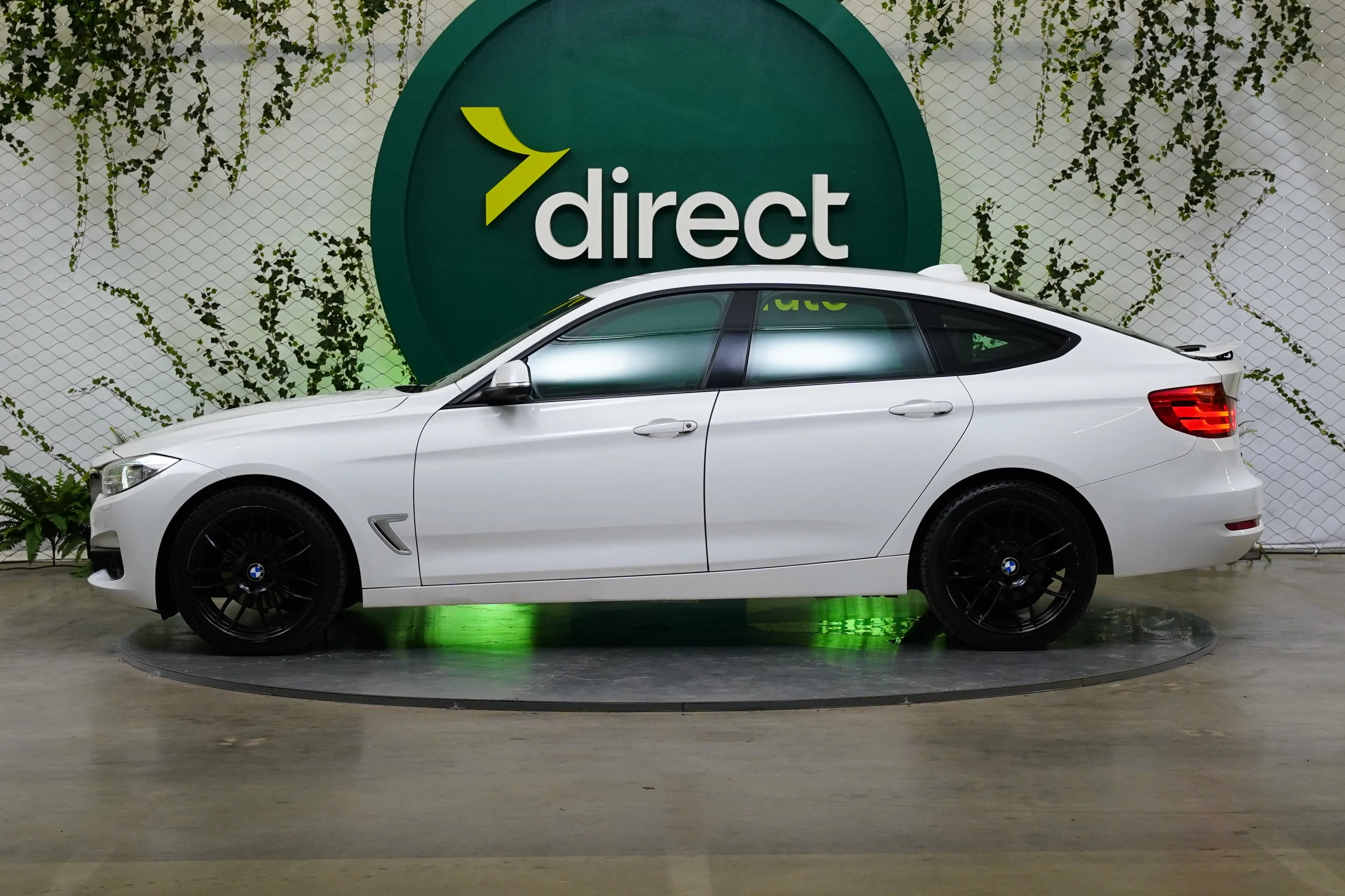 BMW Řada 3 xDrive 135 kW automatic, Česko — foto 3 z 6