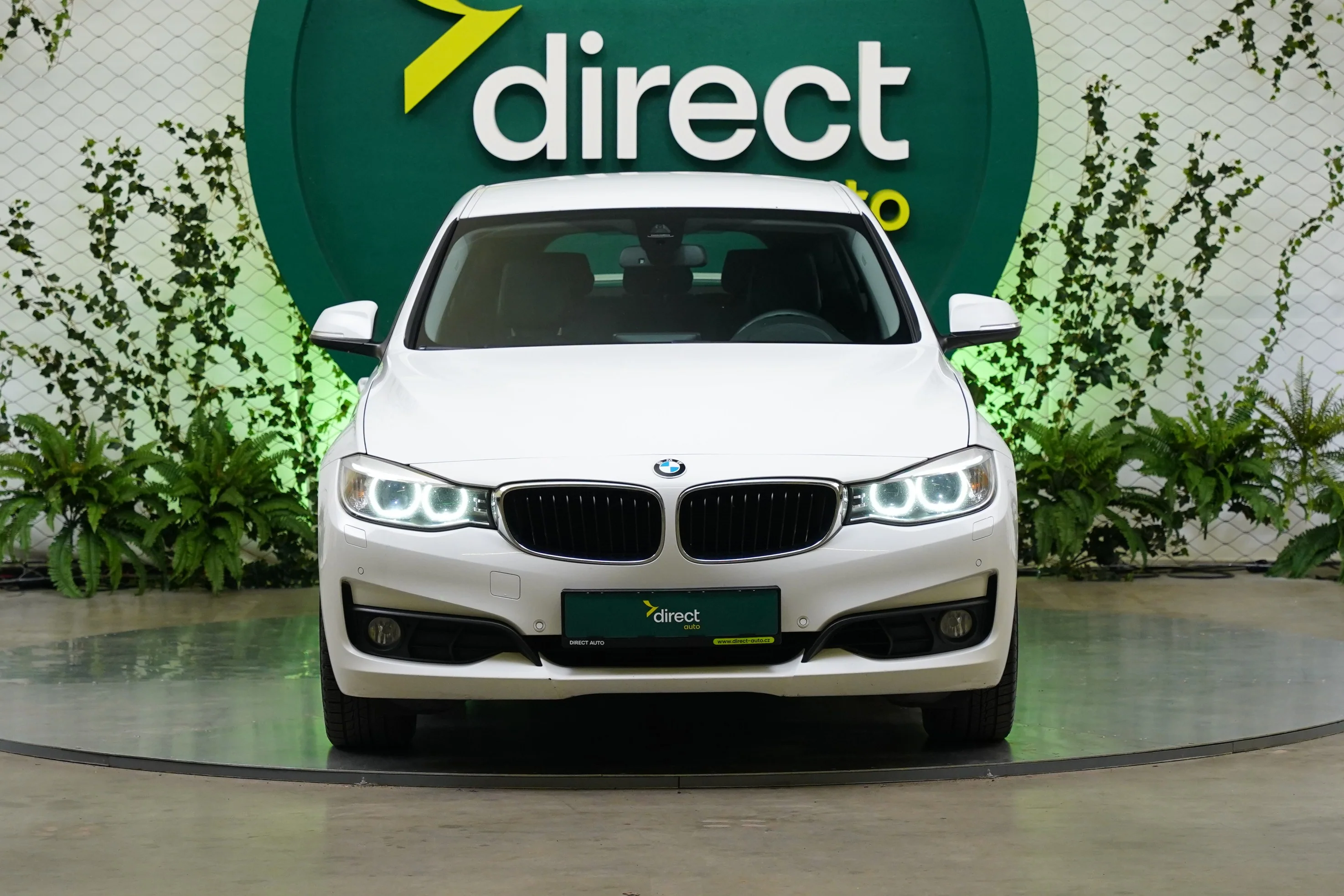 BMW Řada 3 xDrive 135 kW automatic, Česko — foto 4 z 6