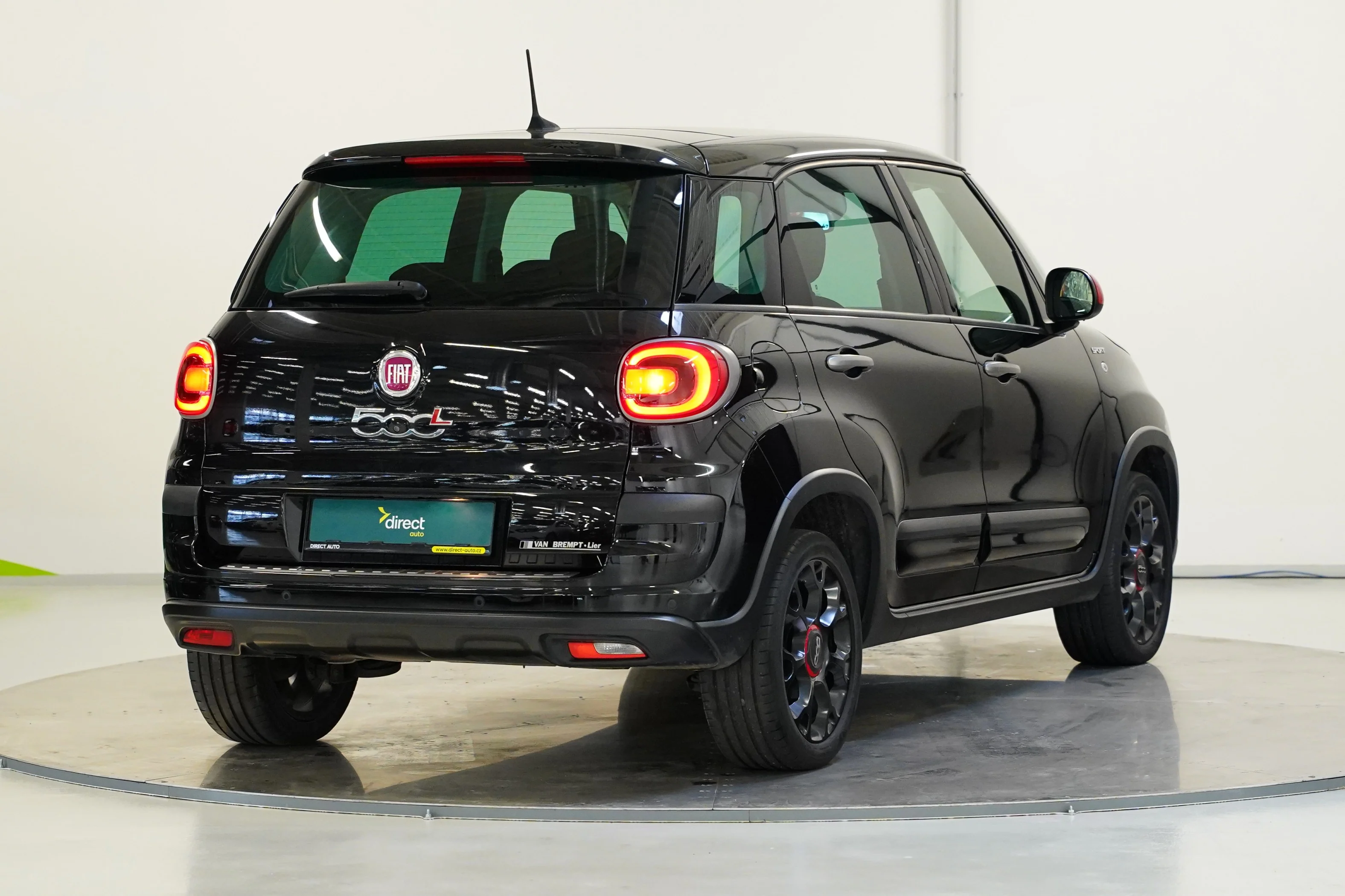 Fiat 500L 1.4 70 kW, Česko — foto 2 z 6
