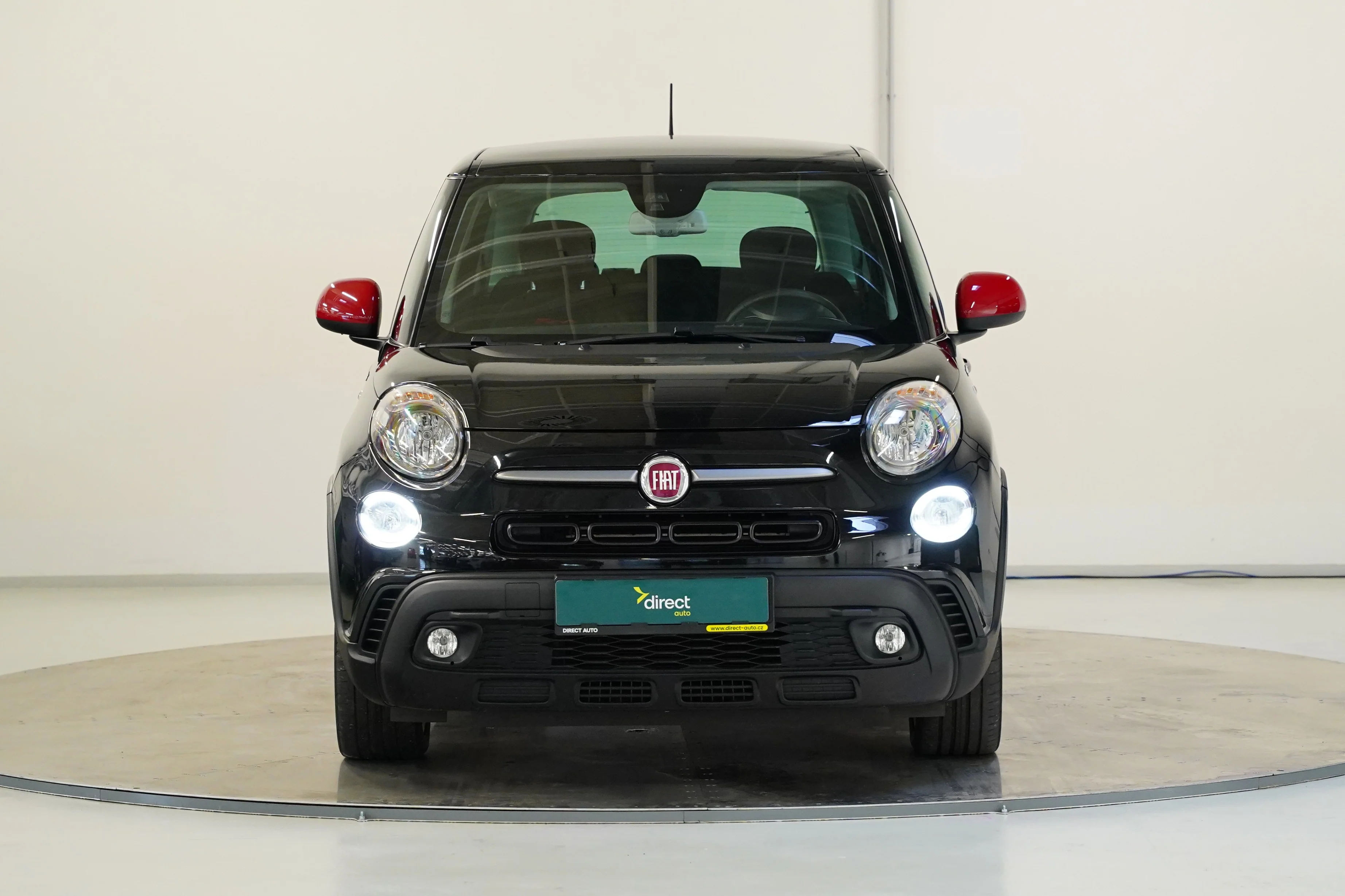 Fiat 500L 1.4 70 kW, Česko — foto 4 z 6
