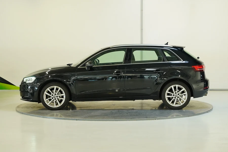 Audi a3 TFSI 85 automatic, Česko — foto 3 z 28