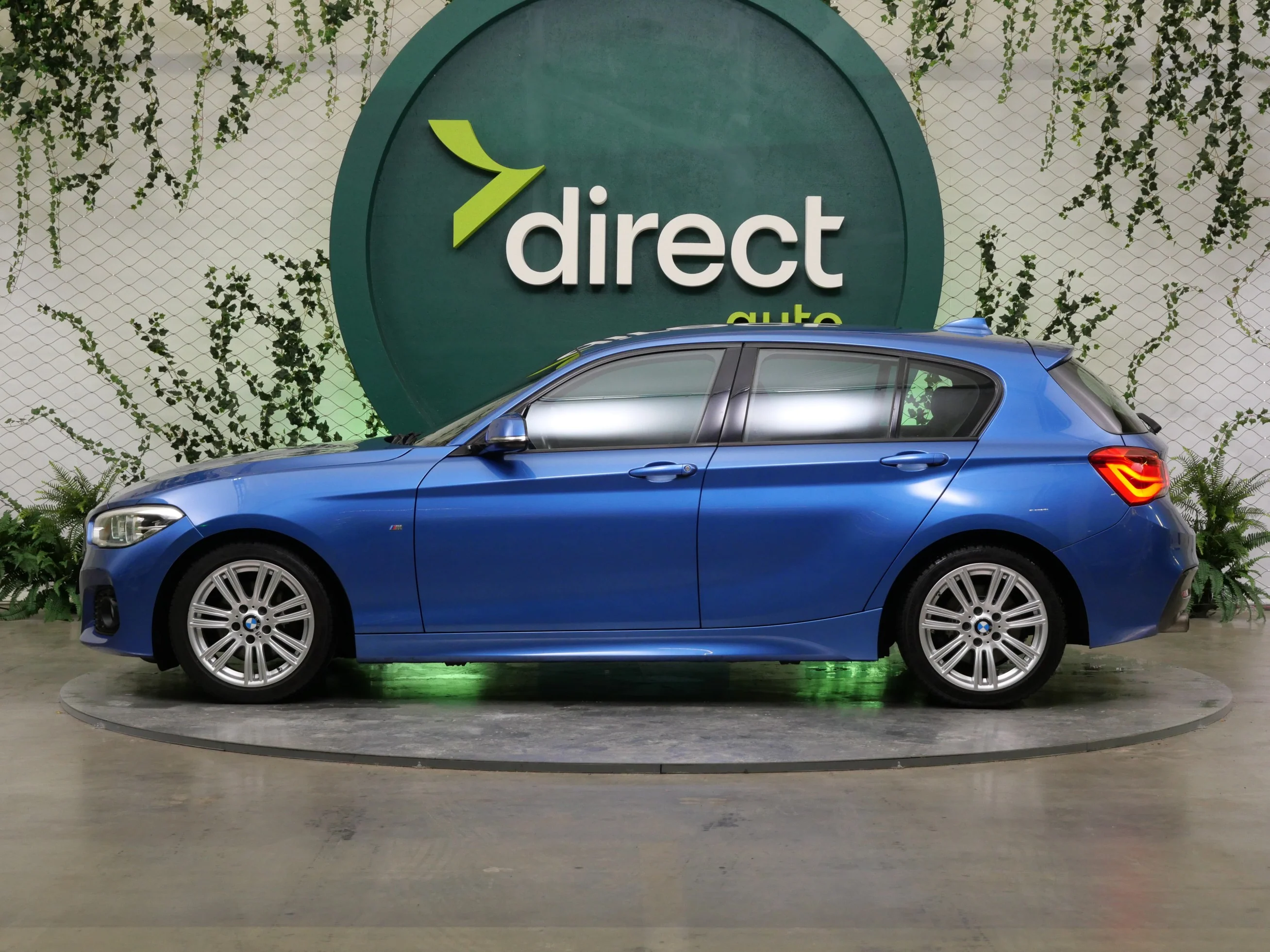 BMW Řada 1 2,0 140 kW automatic, Česko — foto 3 z 6