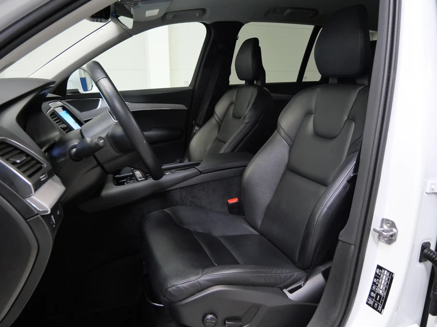 Volvo XC90 2.0 173 kW automatic, Česko — foto 11 z 27
