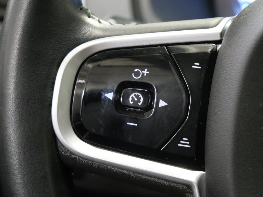 Volvo XC90 2.0 173 kW automatic, Česko — foto 15 z 27