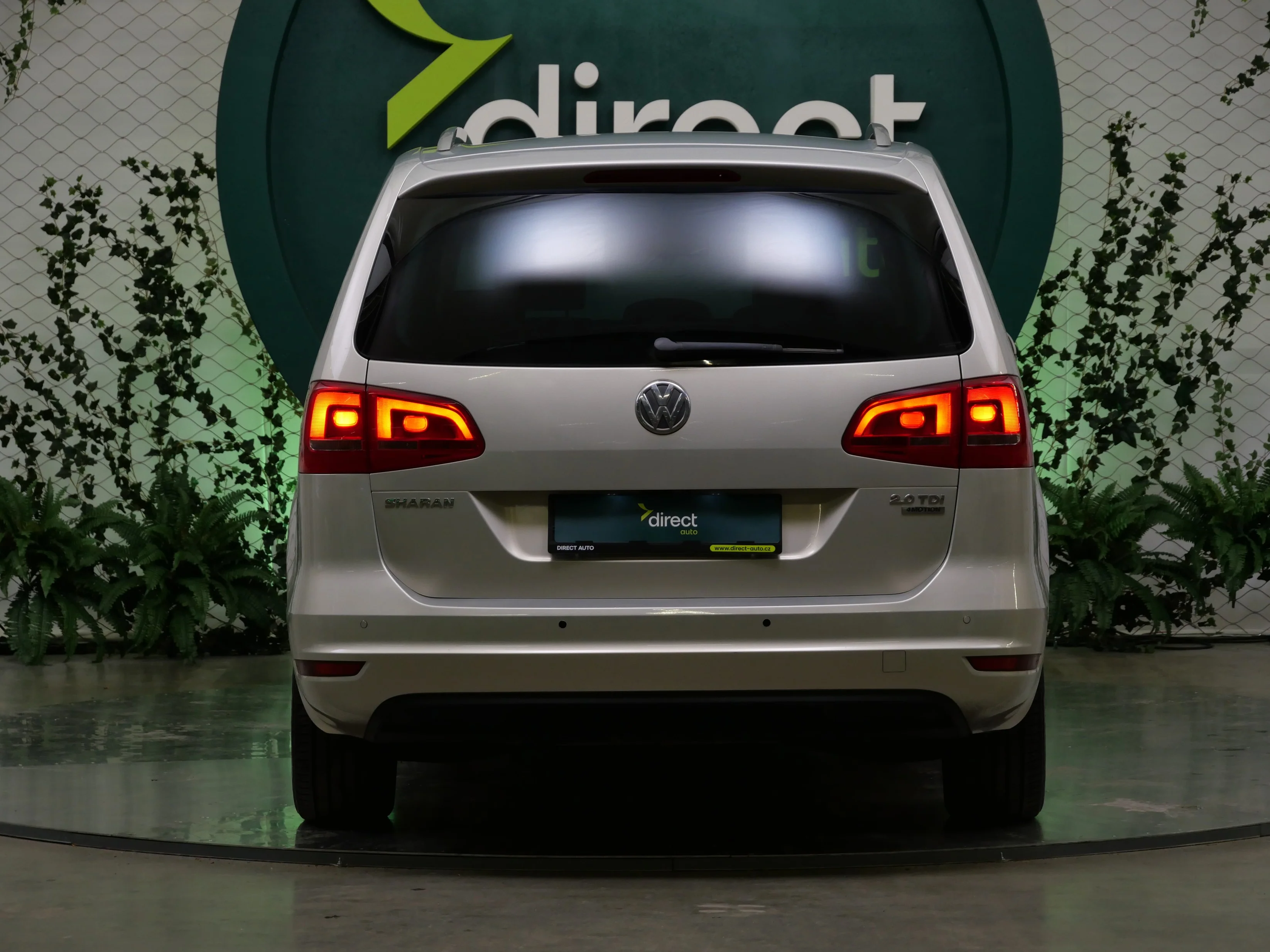 Volkswagen Sharan 4x4 2.0 TDI 103 kW, Česko — foto 6 z 6