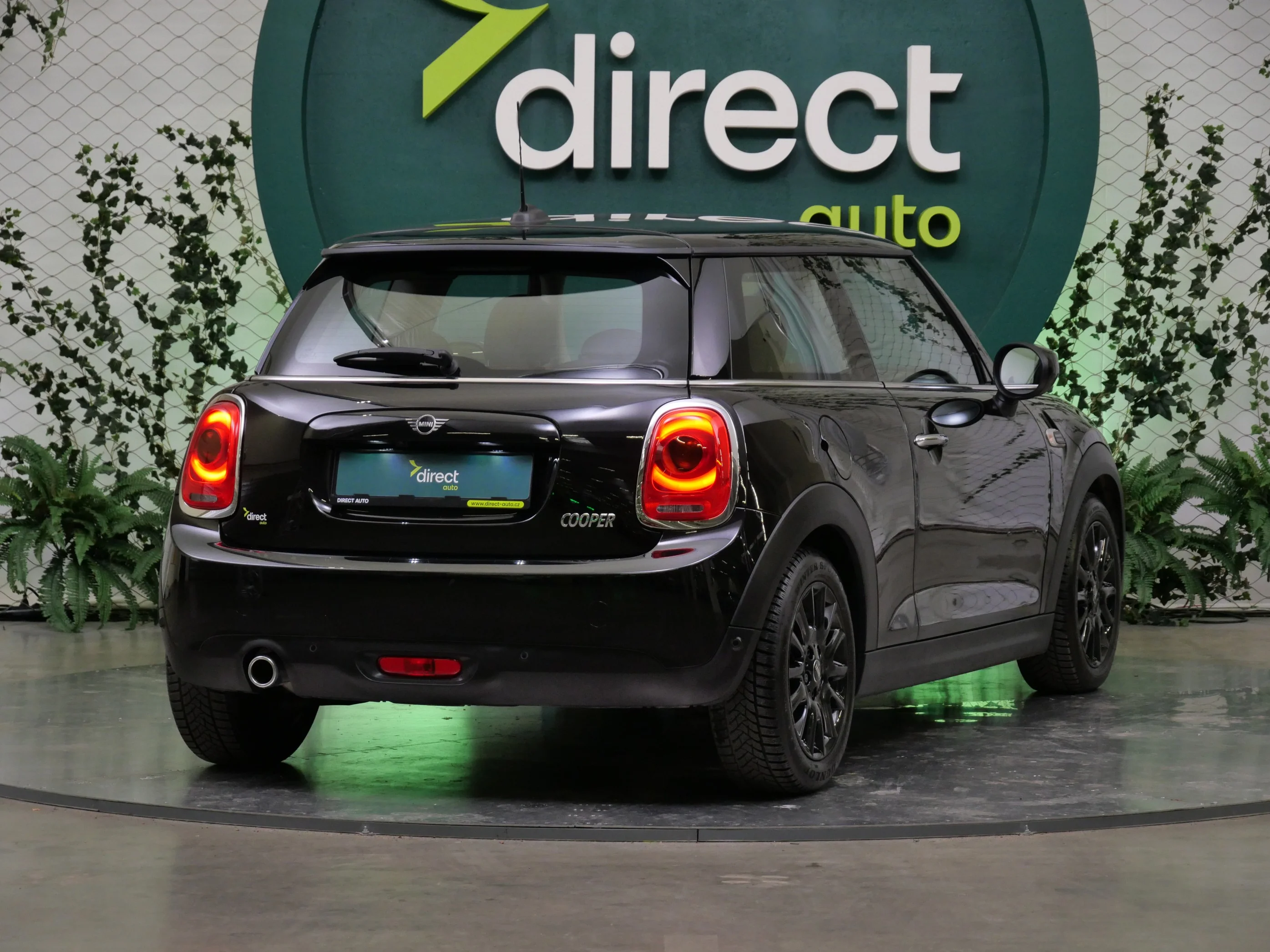 MINI Cooper 1.5i 100 kW automatic, Česko — foto 2 z 6