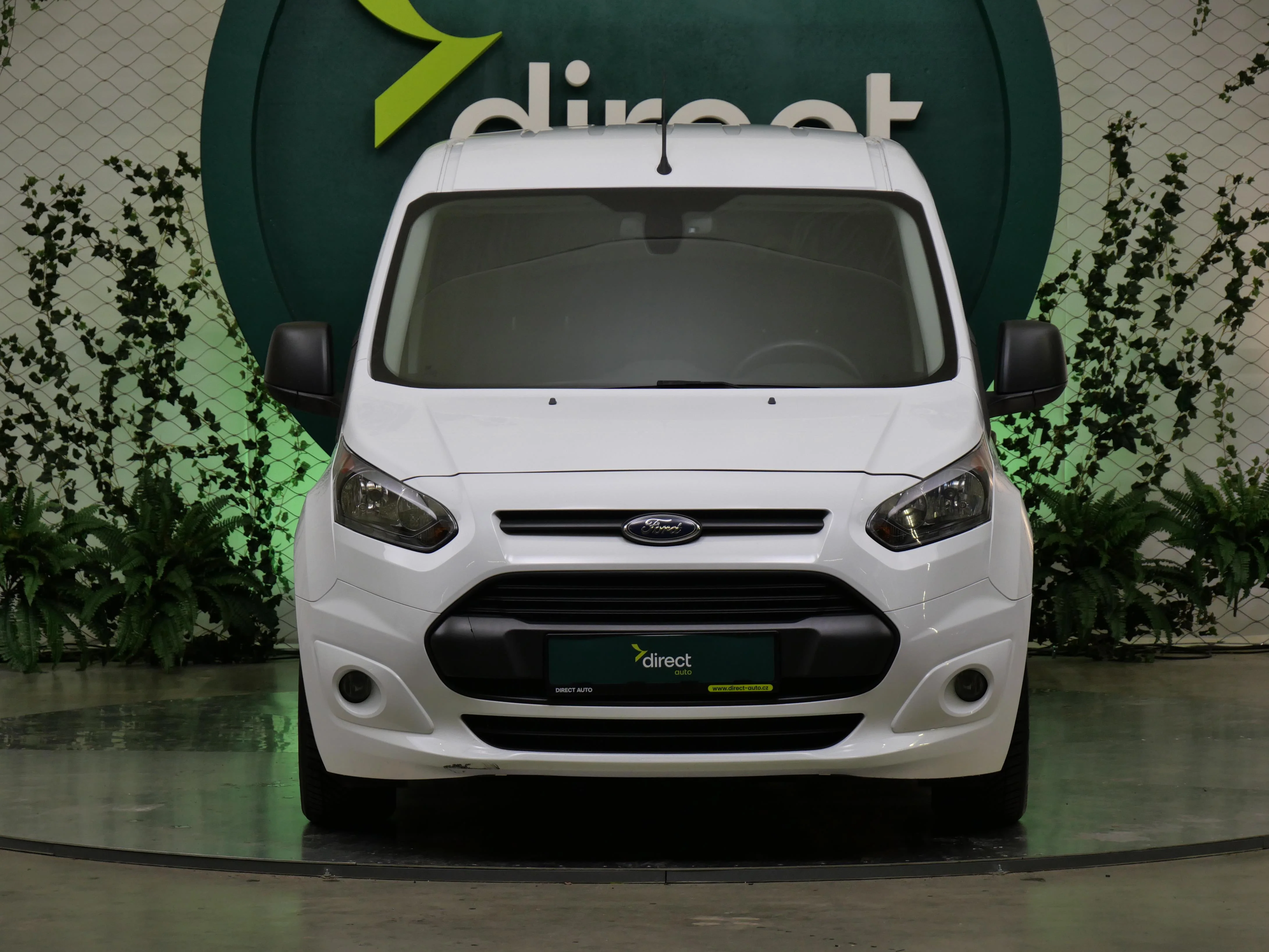 Ford Tourneo Connect Ci 1.5 TD 88 kW, Česko — foto 4 z 6