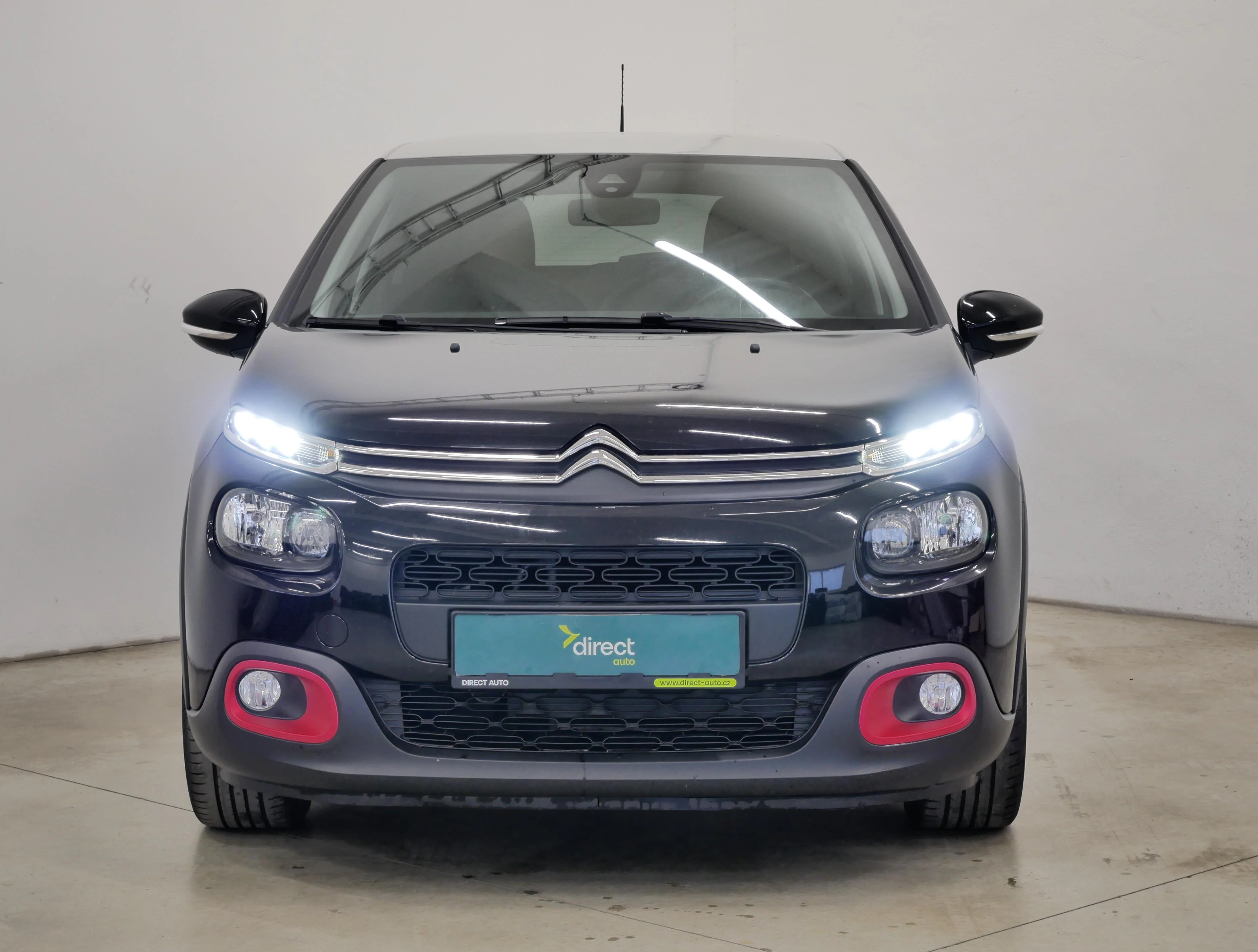 Citroen c3 1.2 61 kW, Česko — foto 4 z 6