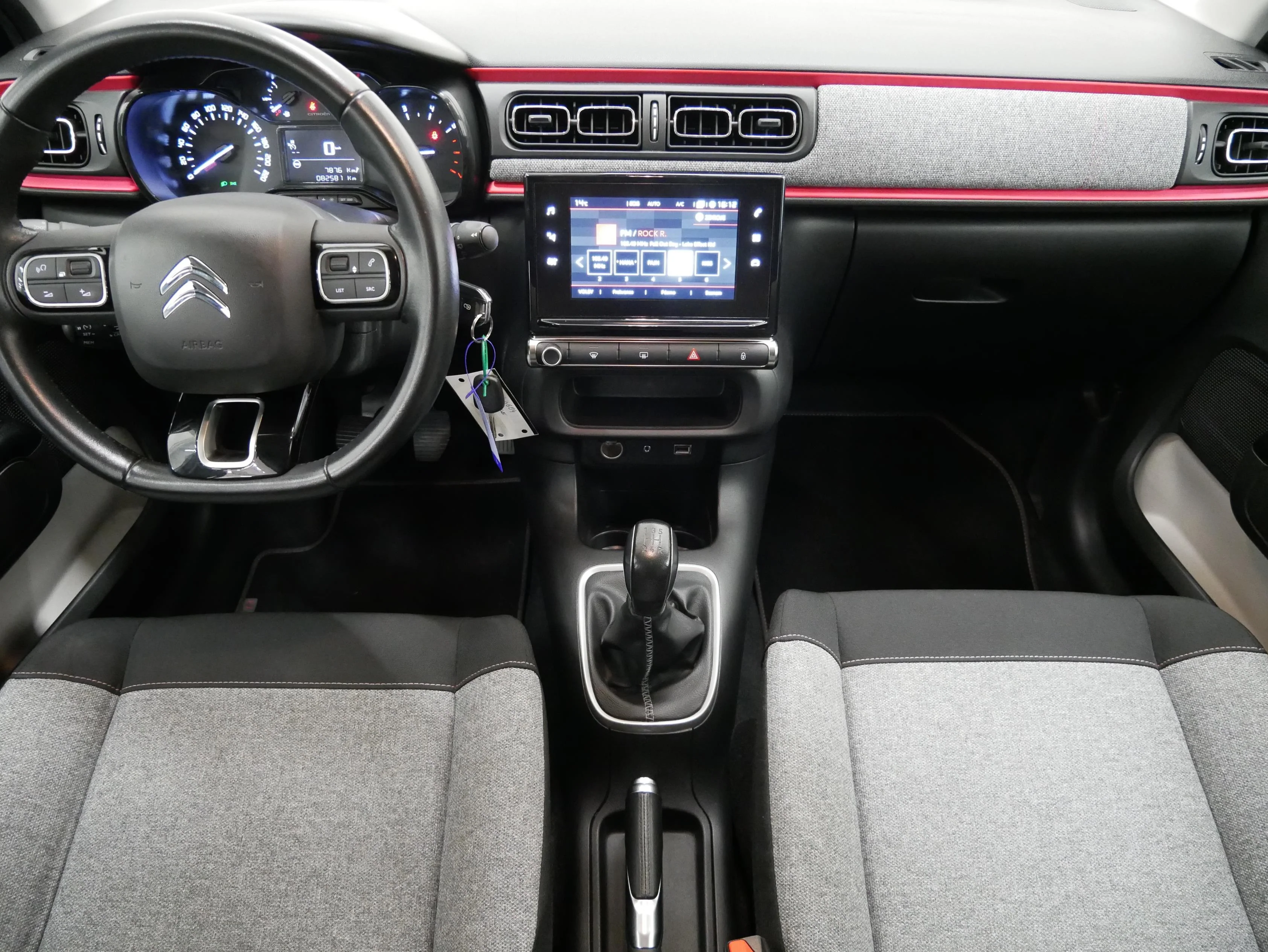 Citroen c3 1.2 61 kW, Česko — foto 5 z 6