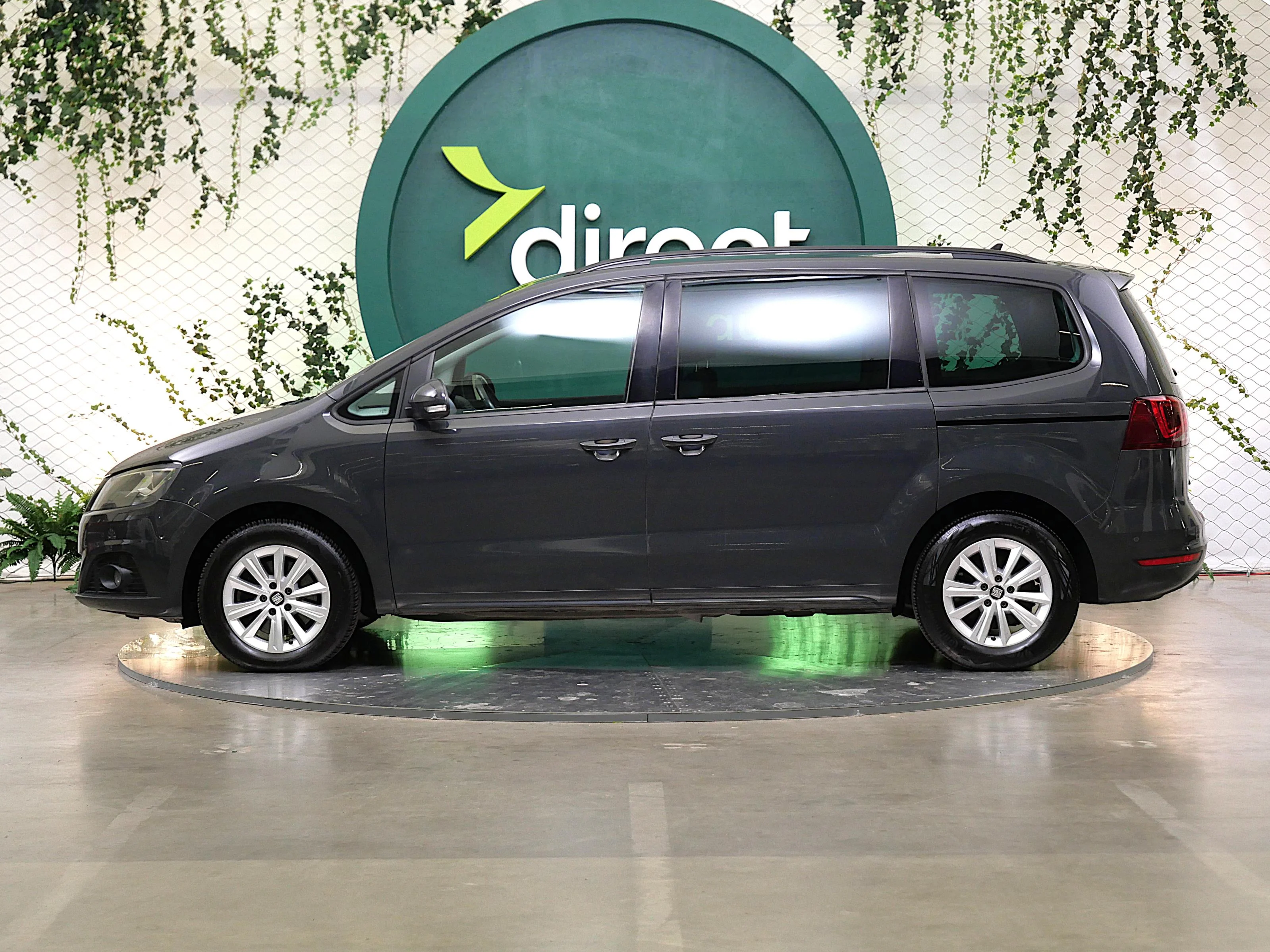 Seat Alhambra 4x4 2.0 TDI 135 kW automatic, Česko — foto 3 z 6