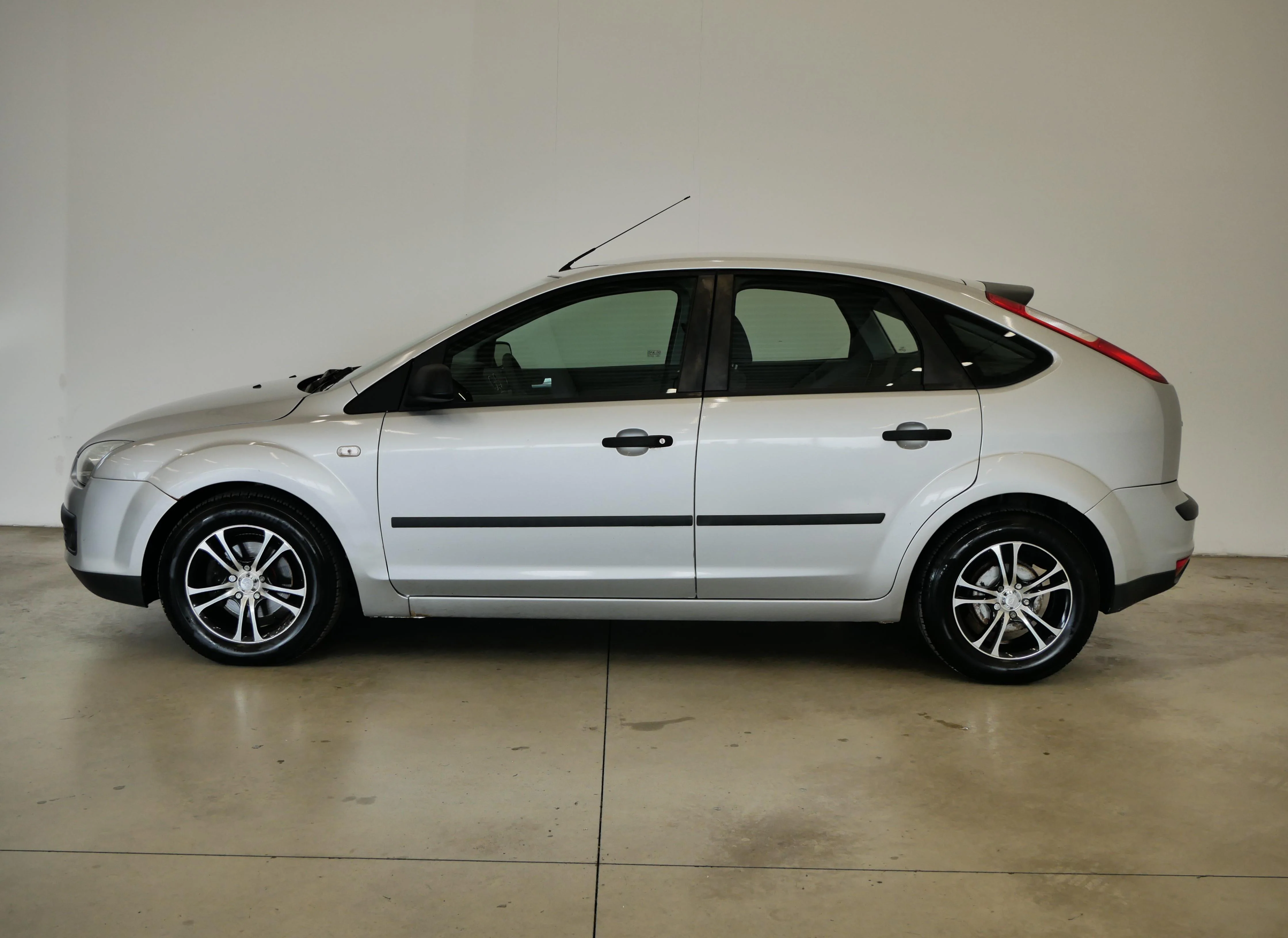 Ford Focus 1.6 80 kW, Česko — foto 3 z 6