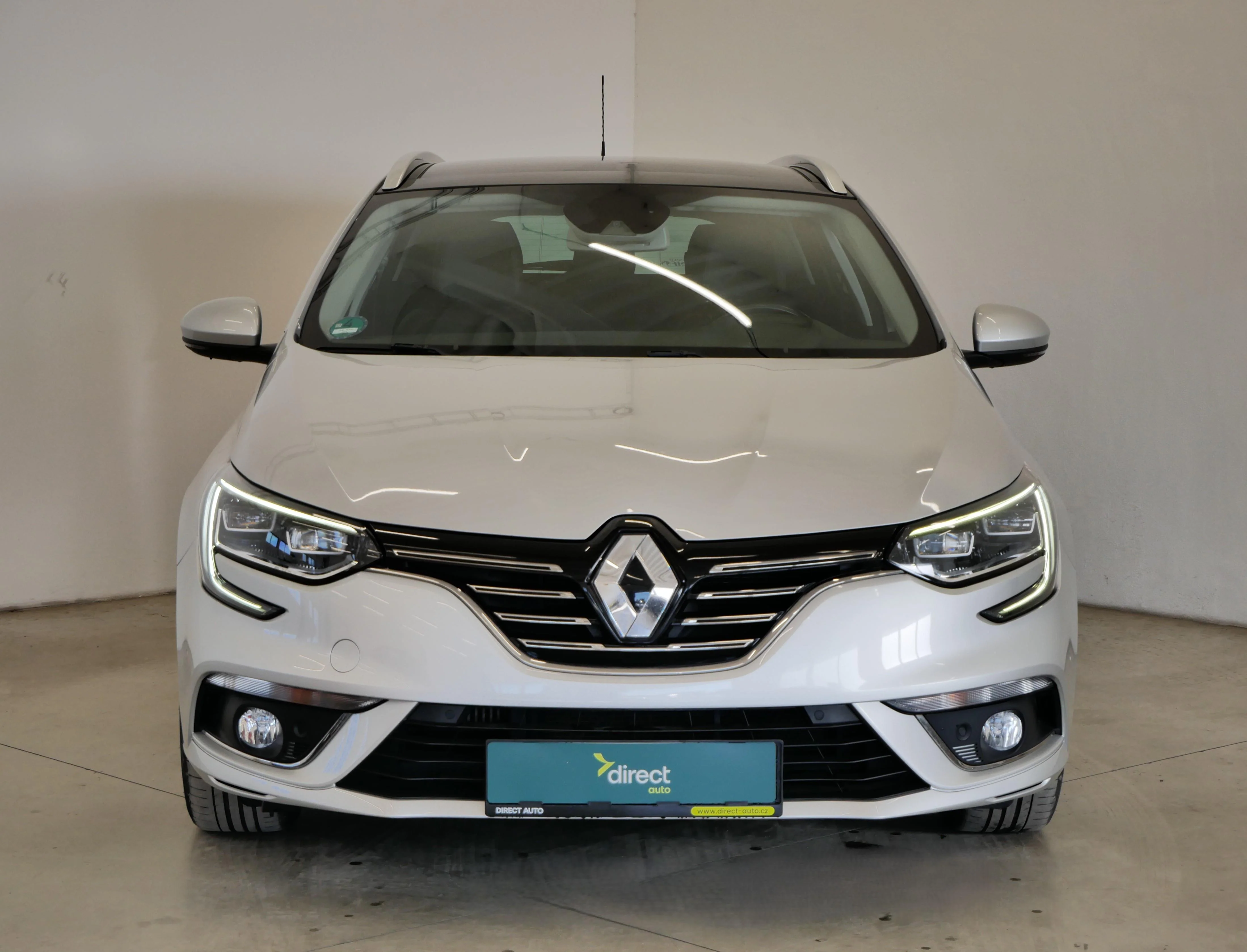 Renault Mégane Grandtour 1.2 TCe 97 kW automatic, Česko — foto 3 z 6