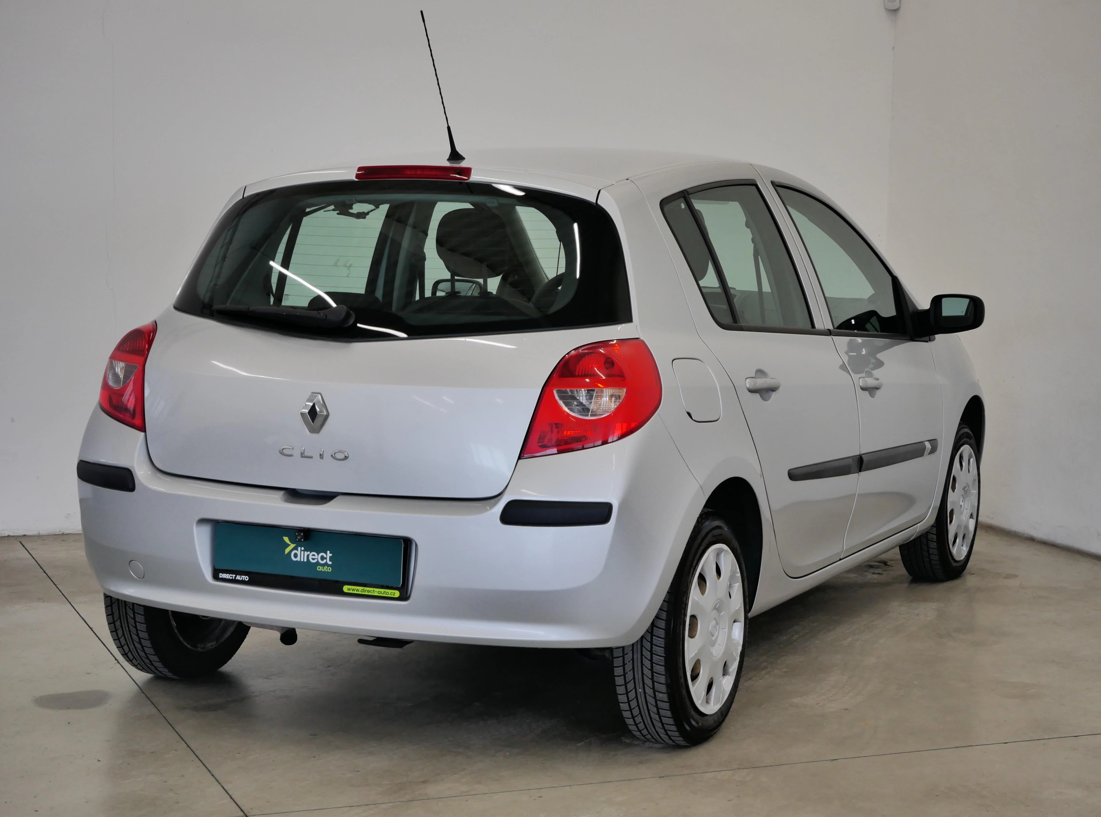 Renault Clio 1.2i 55kW, Česko — foto 2 z 6