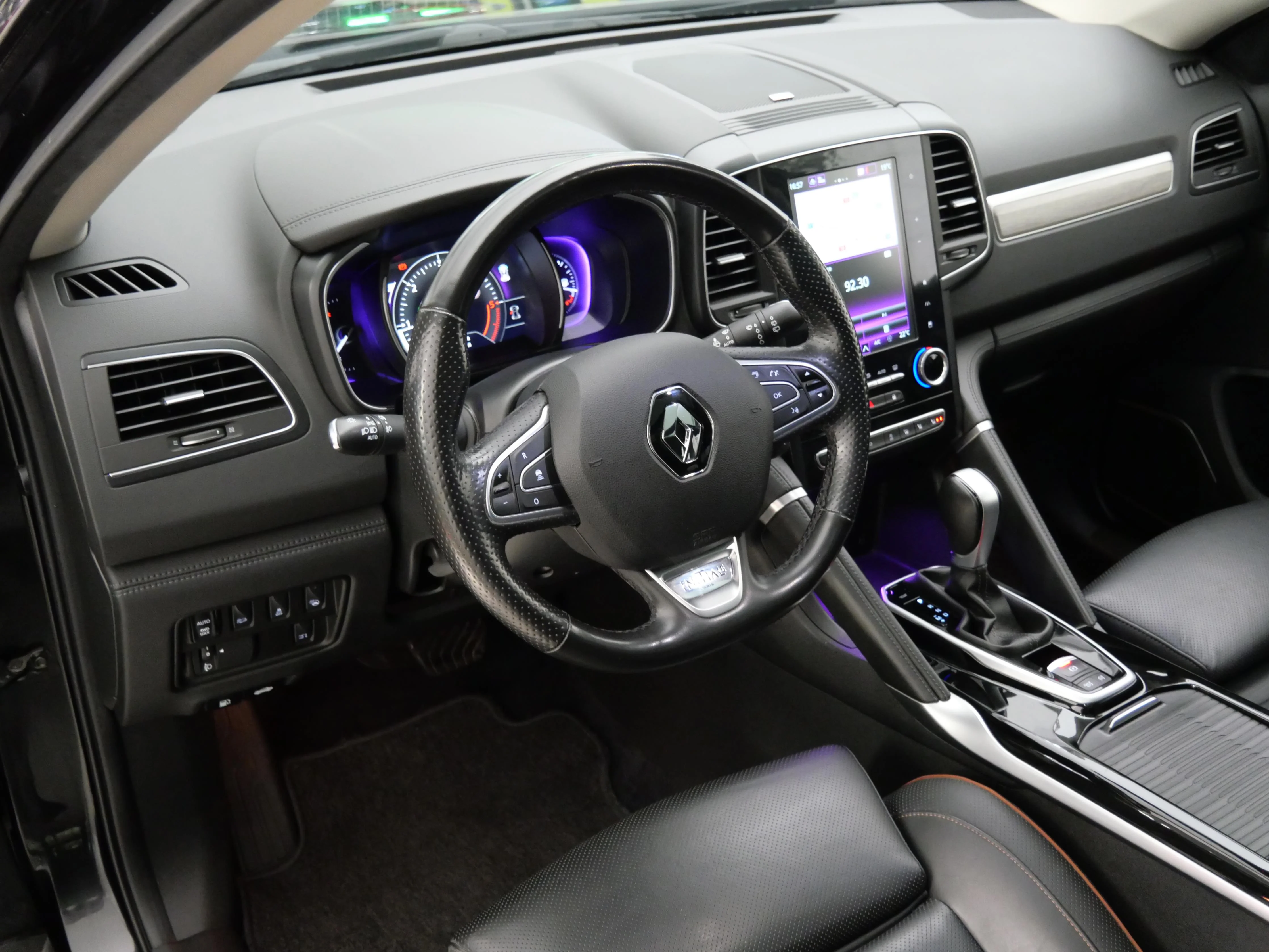 Renault Koleos 4x4 2.0 dCi 135 kW automatic, Česko — foto 5 z 6