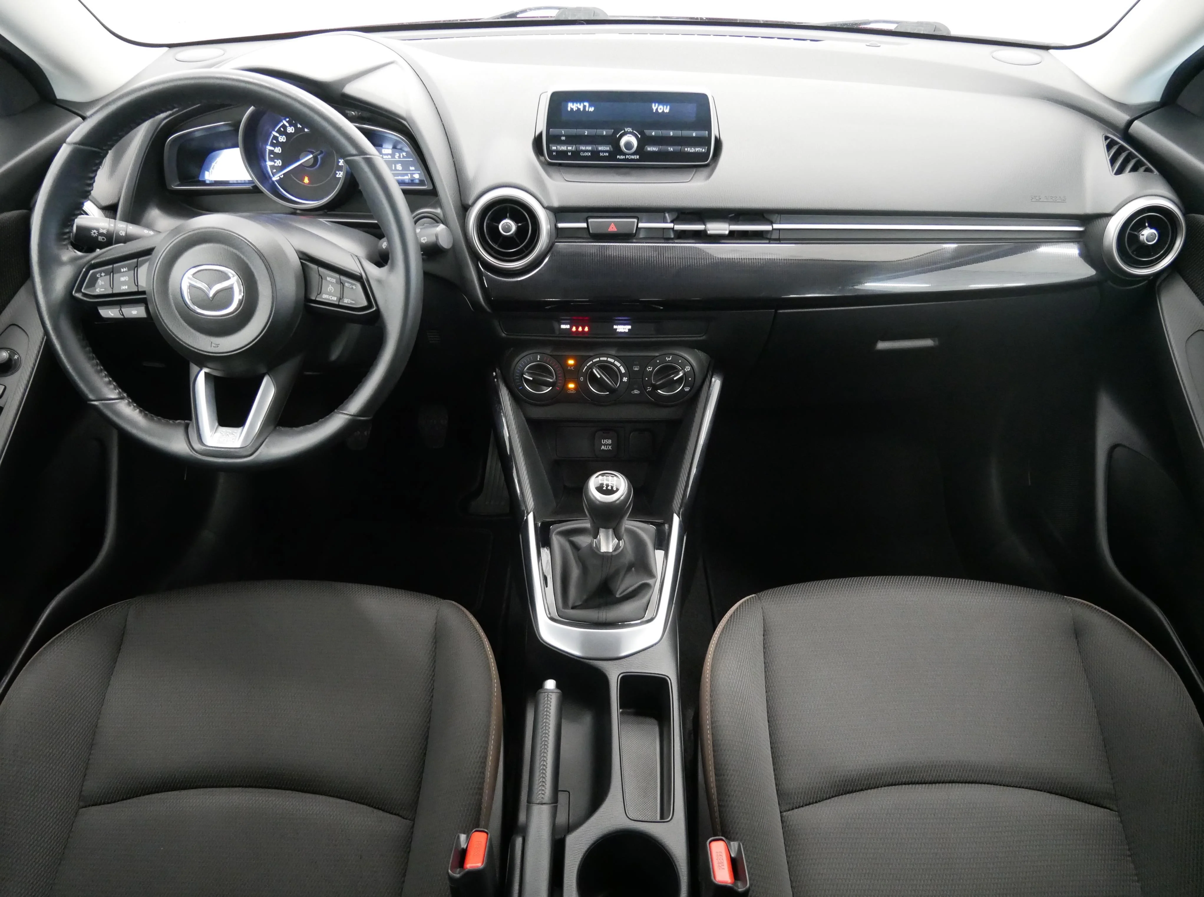 Mazda 2 1.5i 66kW, Česko — foto 5 z 6