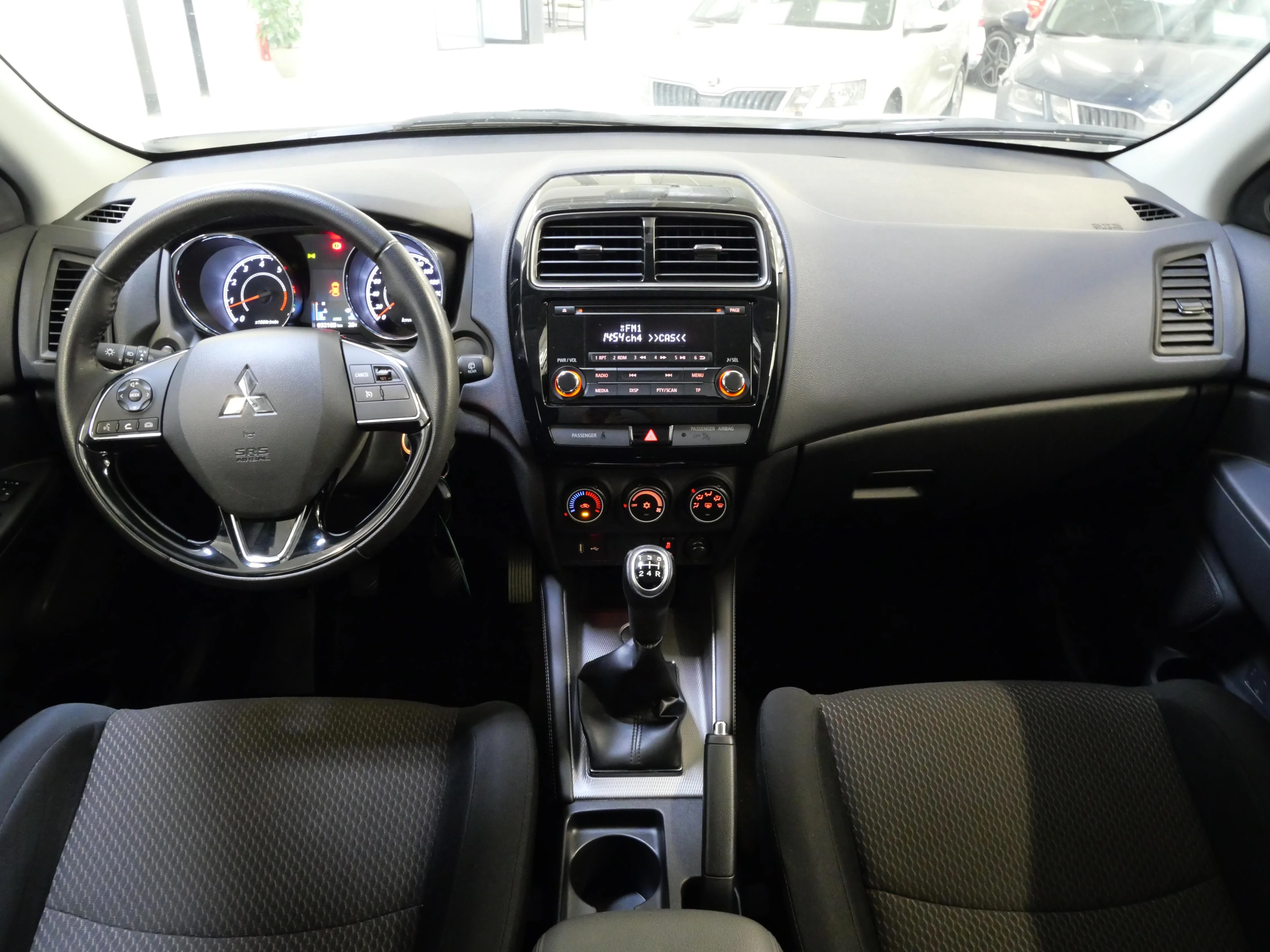 Mitsubishi Asx Invite 2.0i 110 kW, Česko — foto 5 z 6