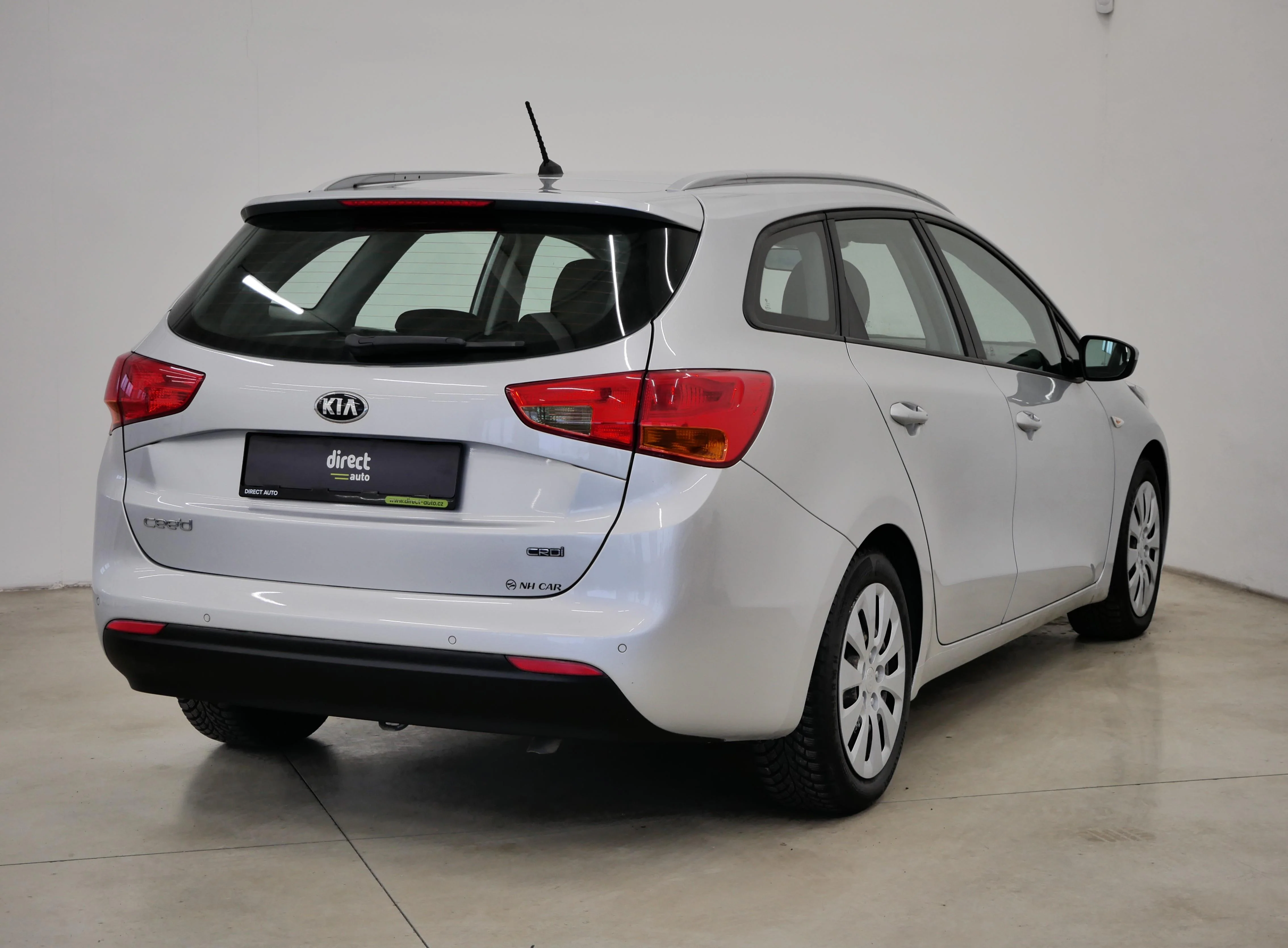 Kia Plus 1.6 CRDi 100kW, Česko — foto 2 z 6