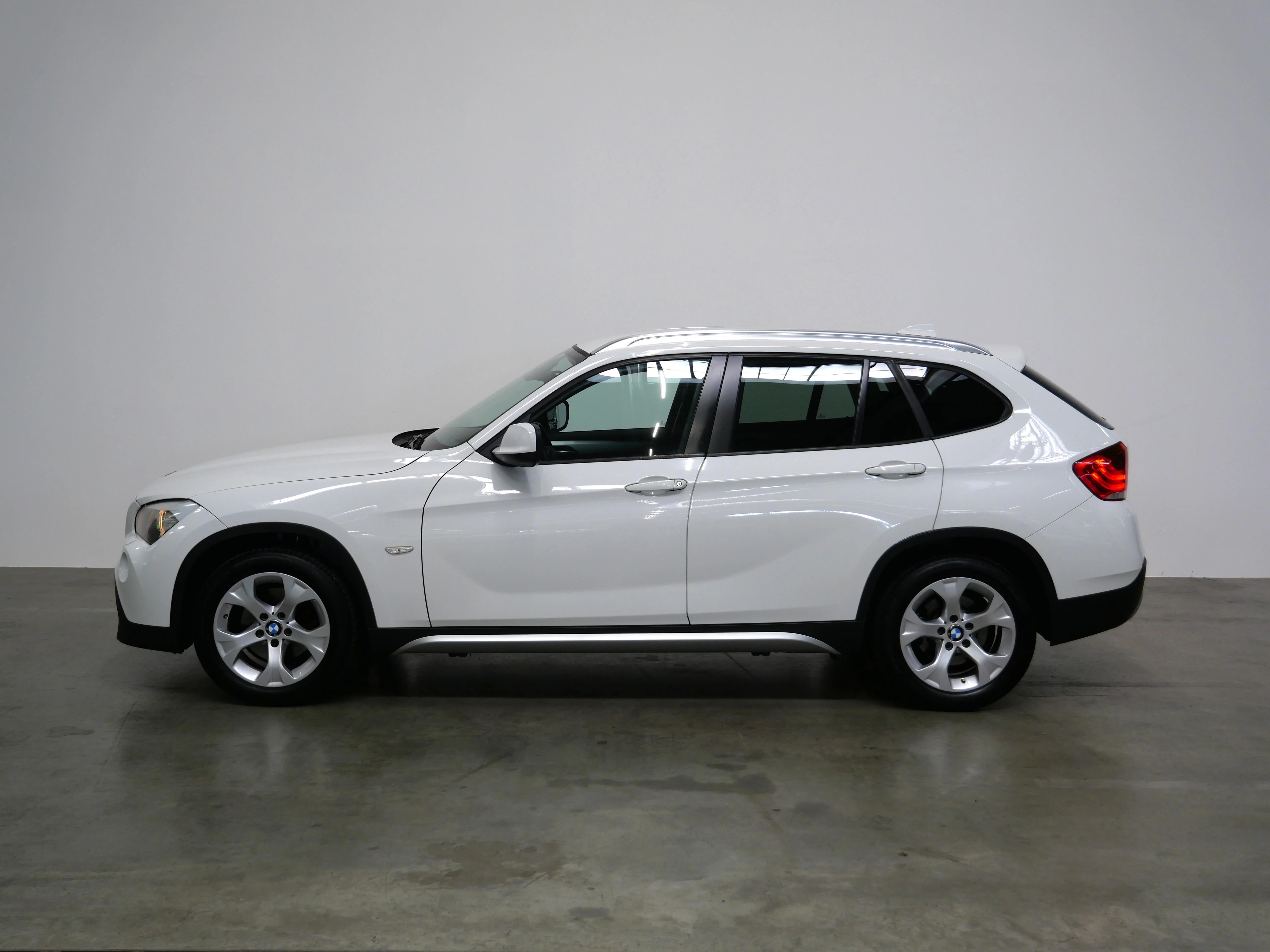 BMW x1 xDrive 105 kW automatic, Česko — foto 3 z 6